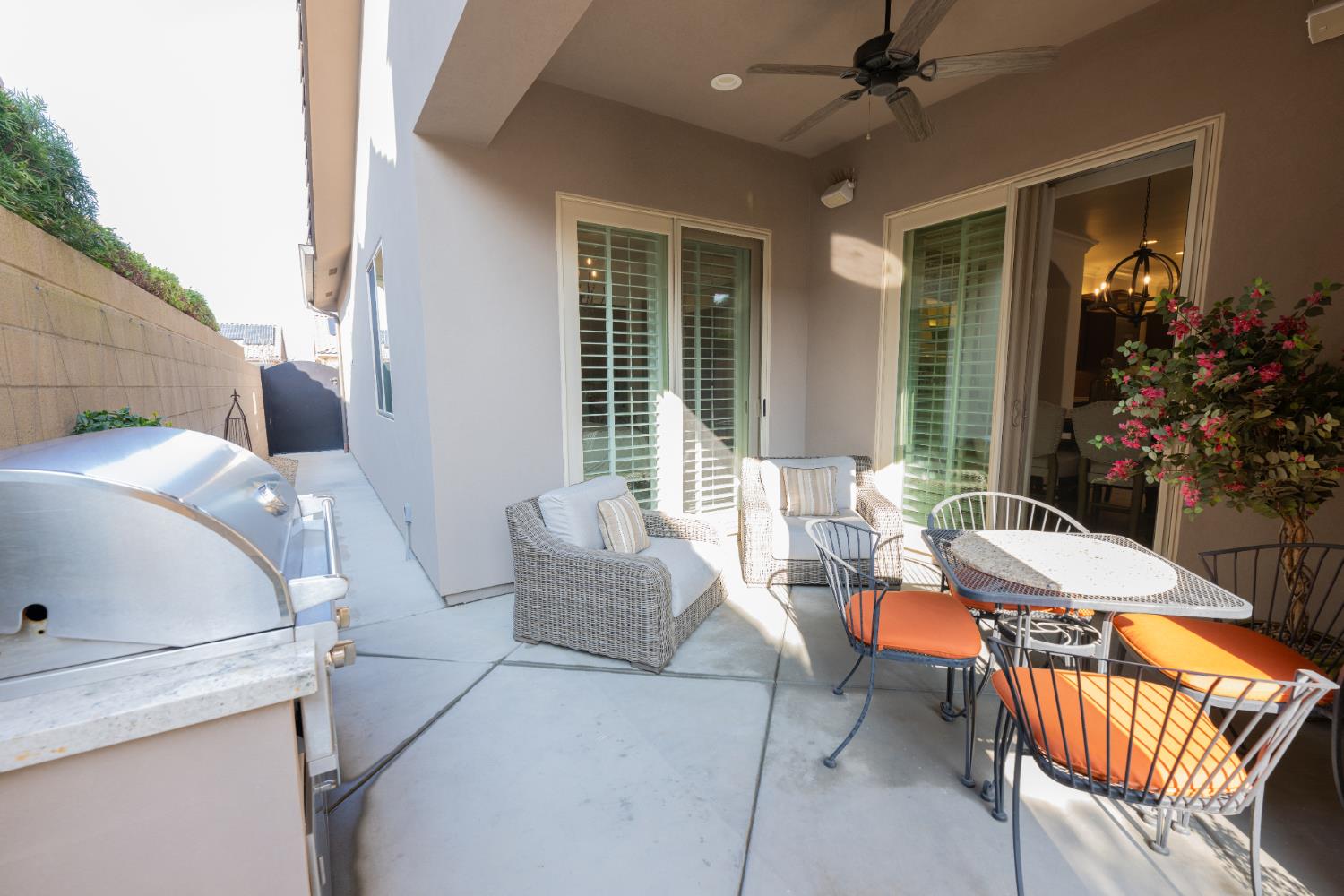 1863 E Calle Verde Way, Fresno, CA 93730