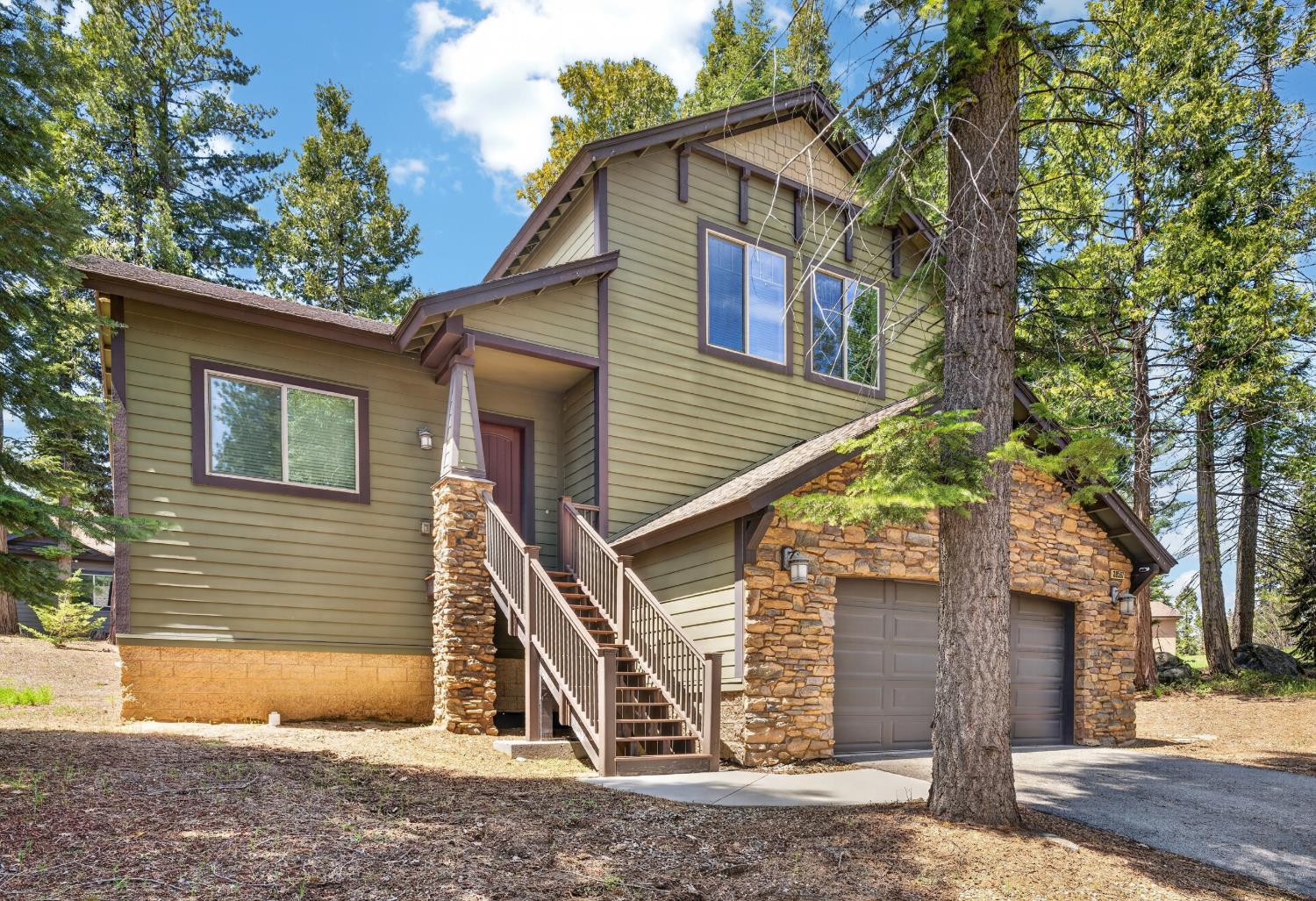 39597 Sunrock Ln, Shaver Lake, CA 93664
