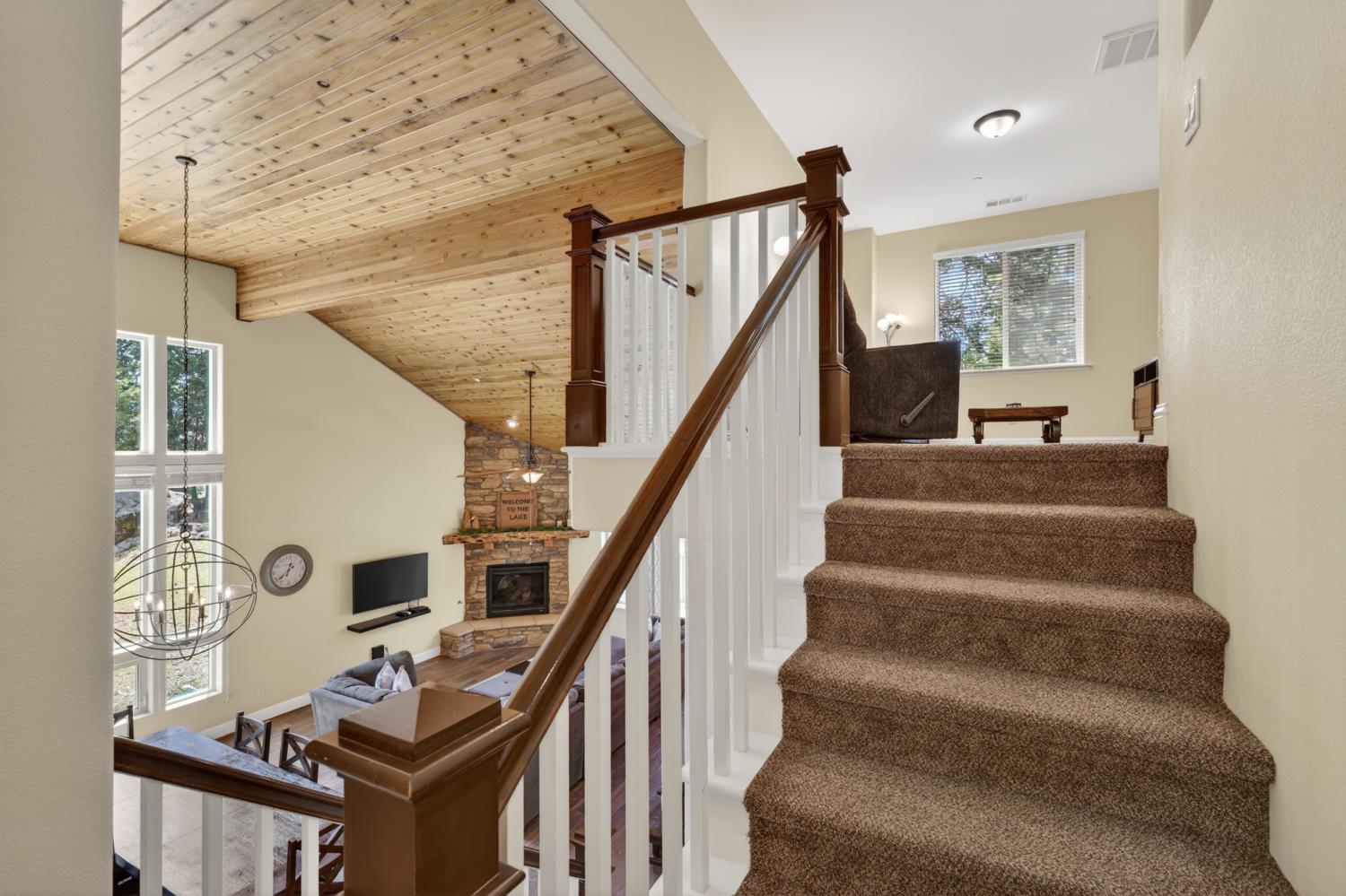39597 Sunrock Ln, Shaver Lake, CA 93664