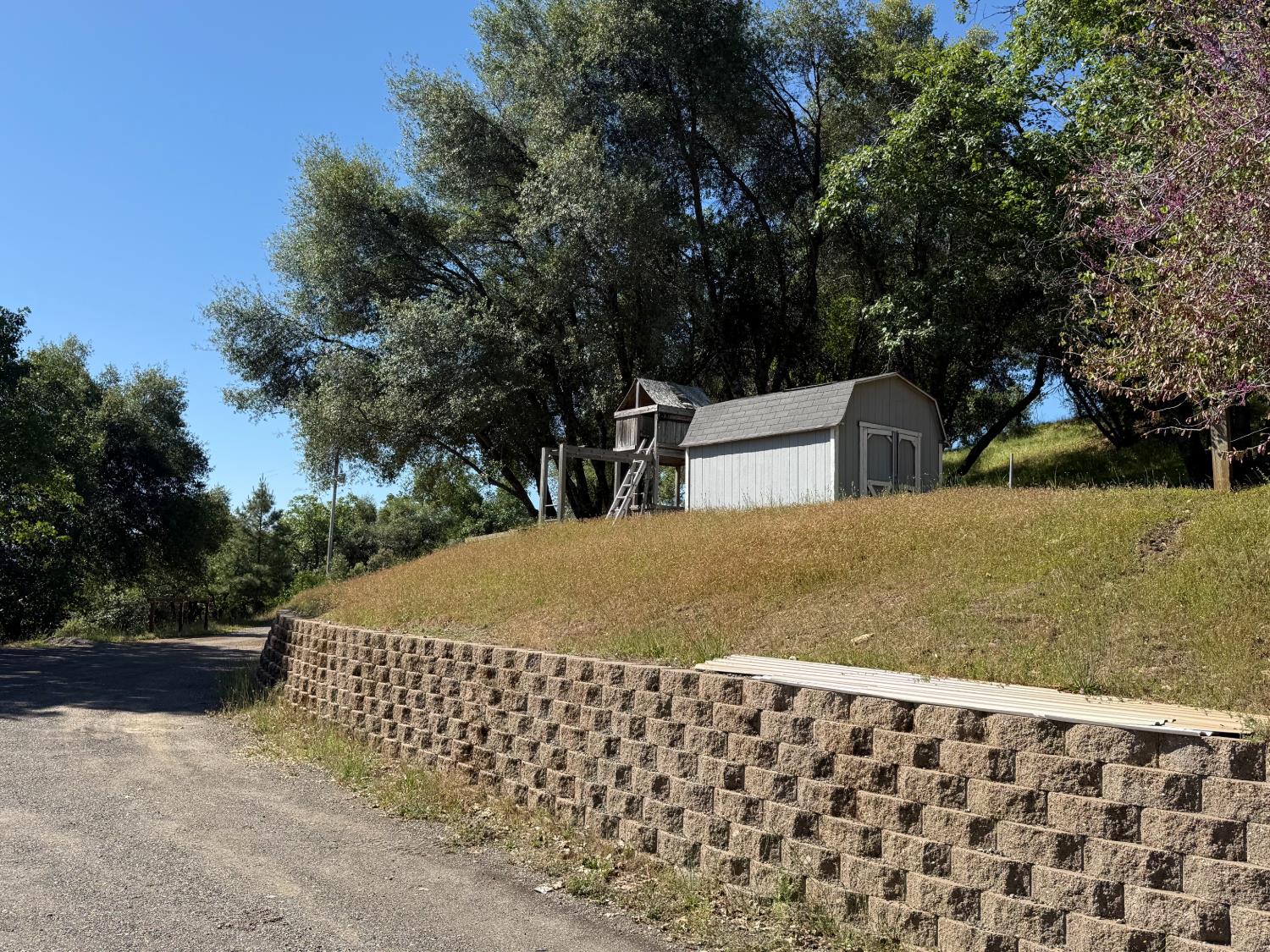 34325 Keller Rd, North Fork, CA 93643