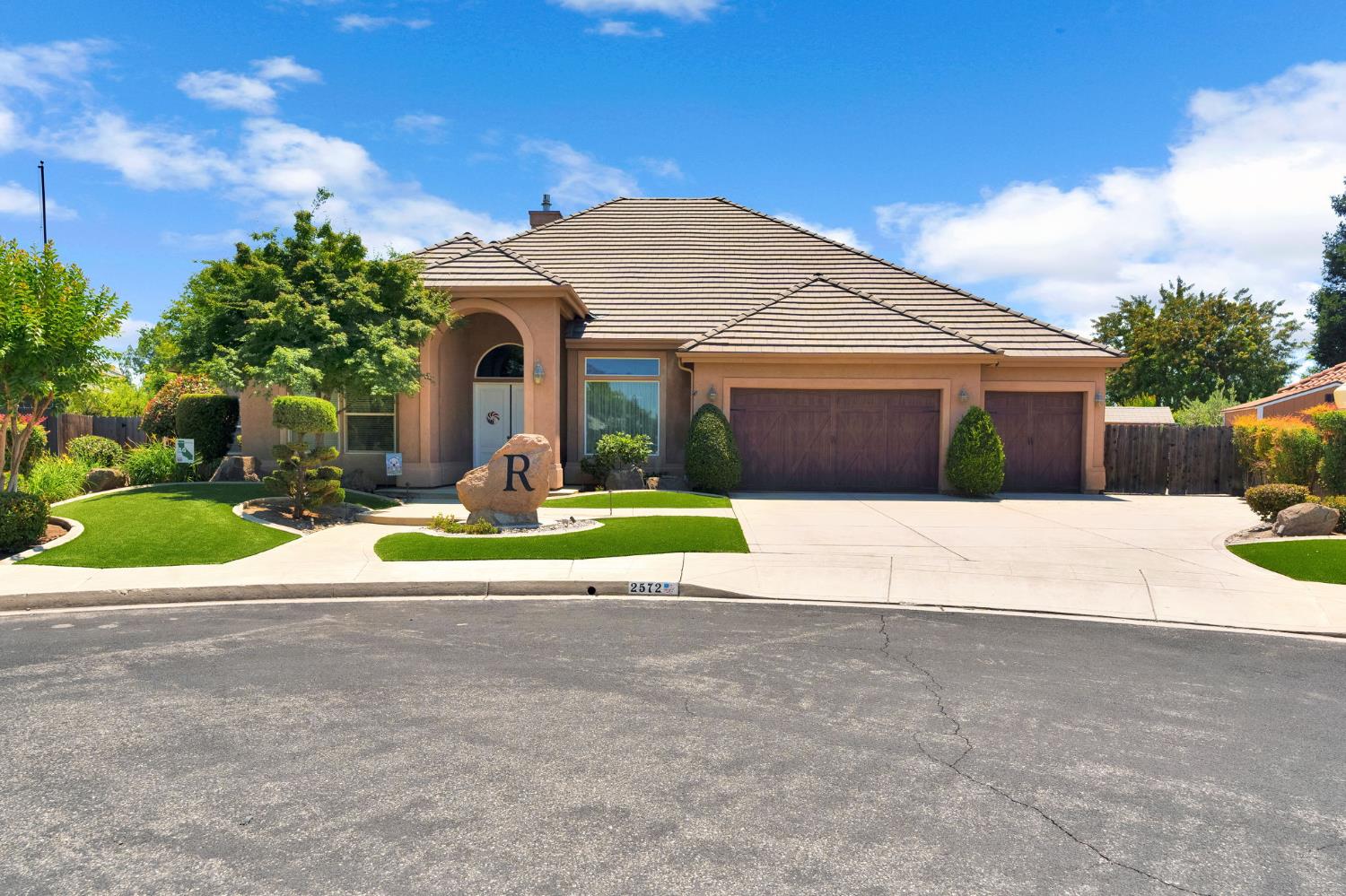 2572 Trenton Ave, Clovis, CA 93619