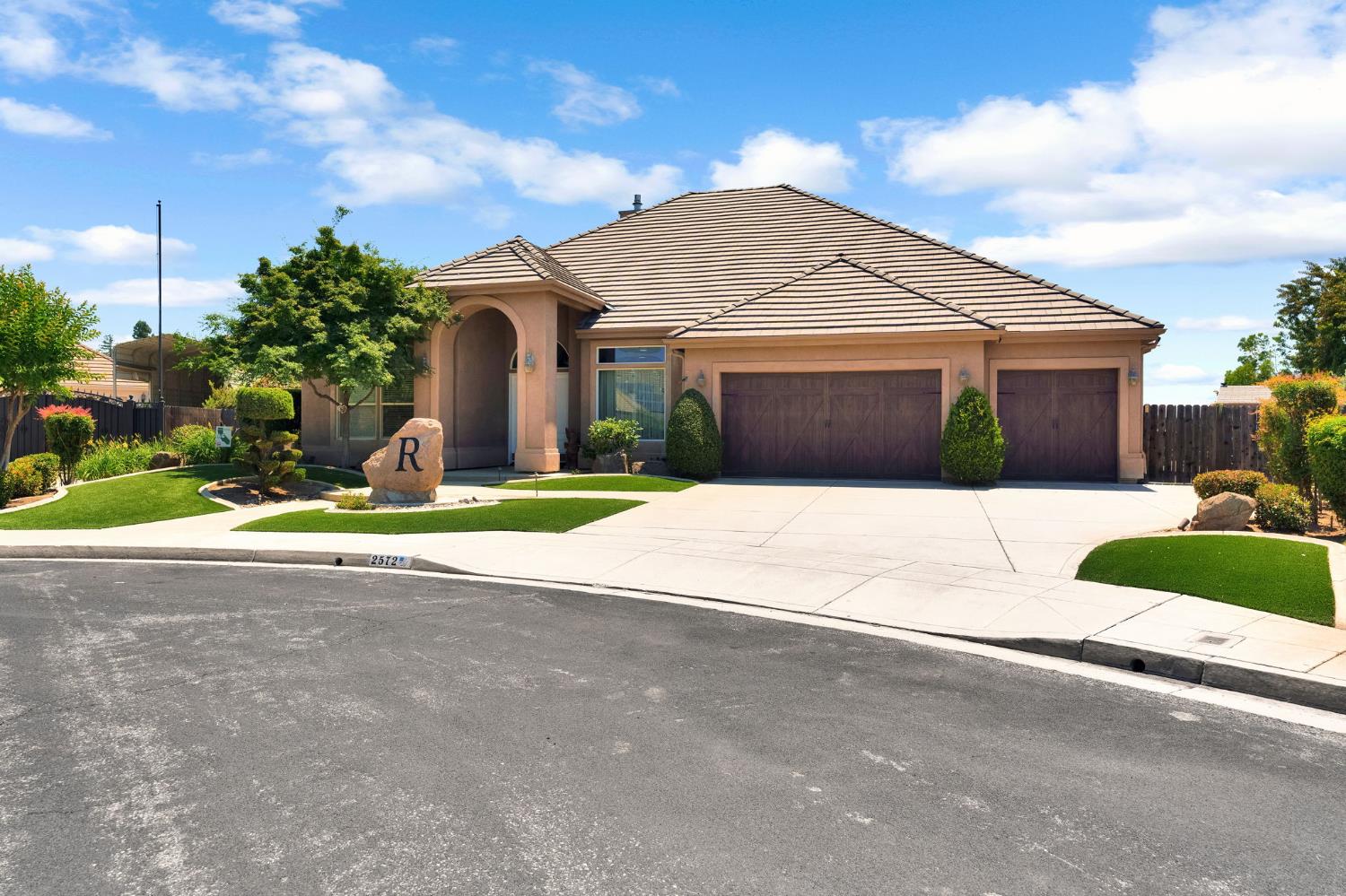 2572 Trenton Ave, Clovis, CA 93619