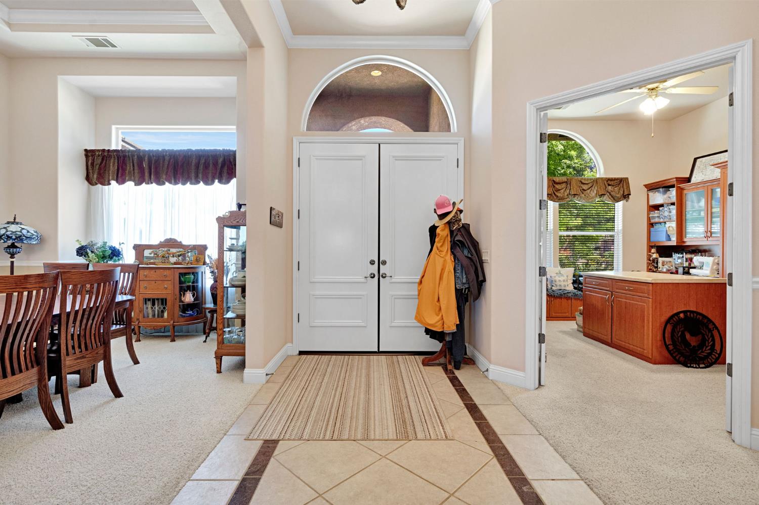 2572 Trenton Ave, Clovis, CA 93619