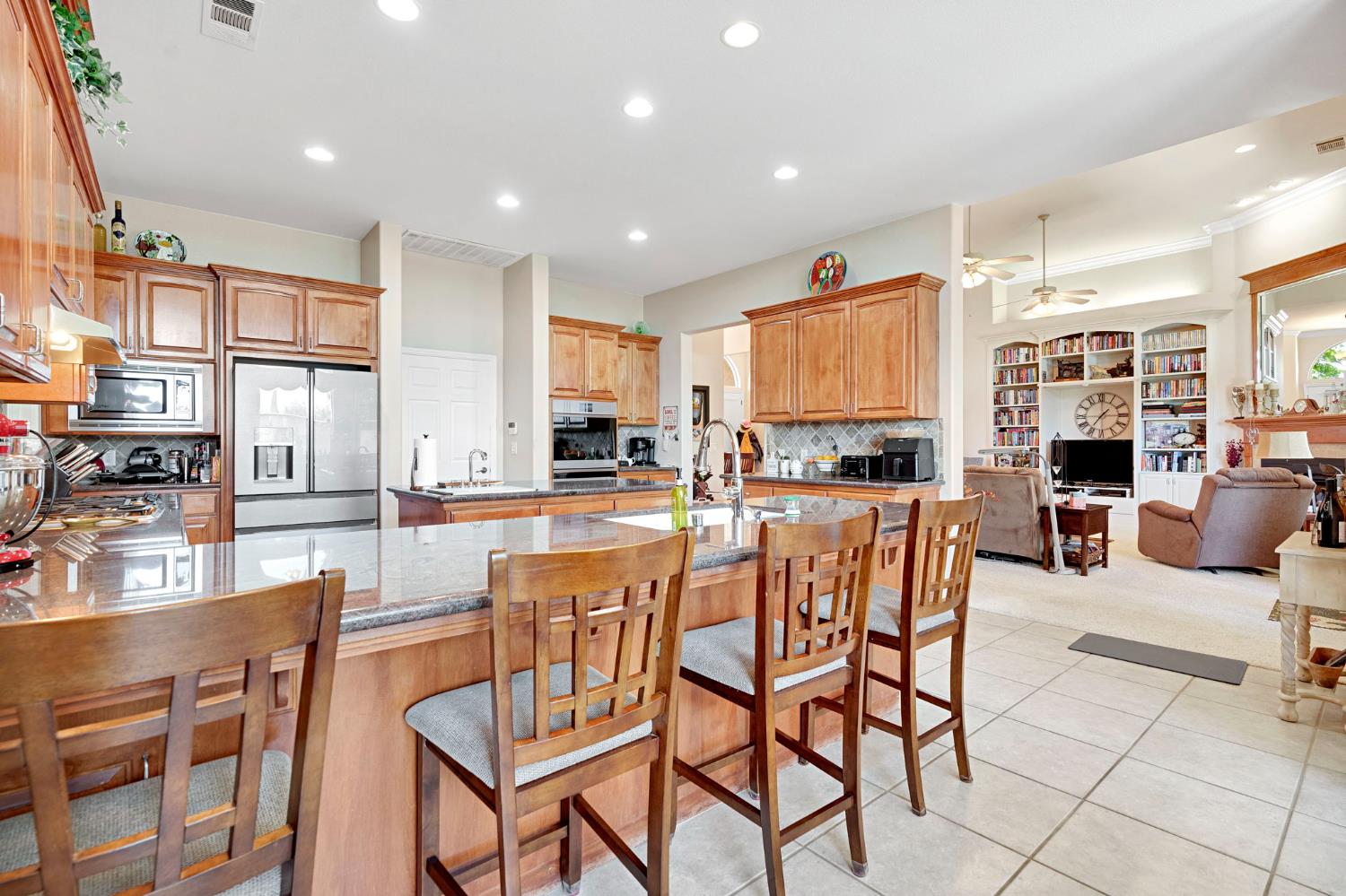2572 Trenton Ave, Clovis, CA 93619