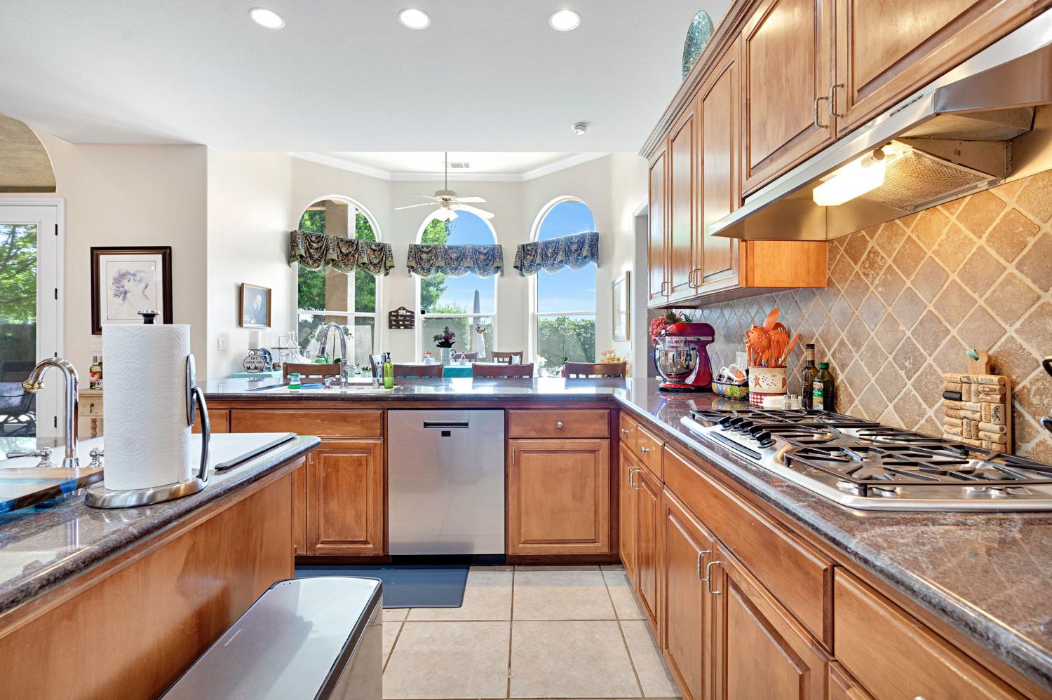 2572 Trenton Ave, Clovis, CA 93619