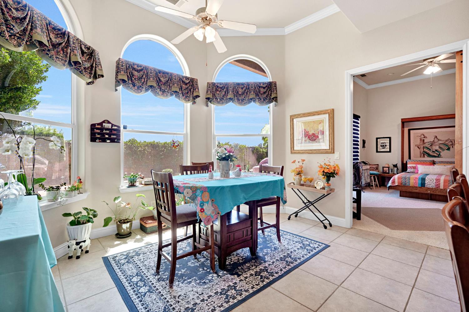 2572 Trenton Ave, Clovis, CA 93619
