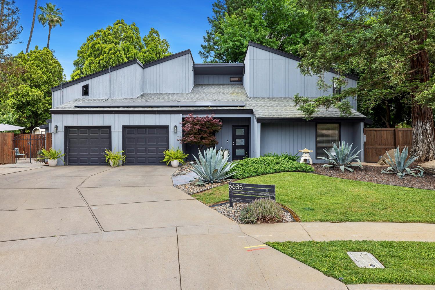 6638 N Marty Ave, Fresno, CA 93711