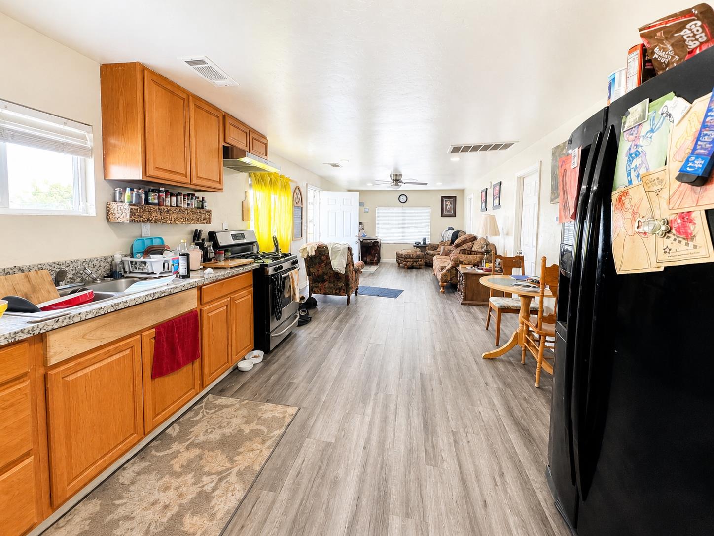 13936 Front St, Armona, CA 93202