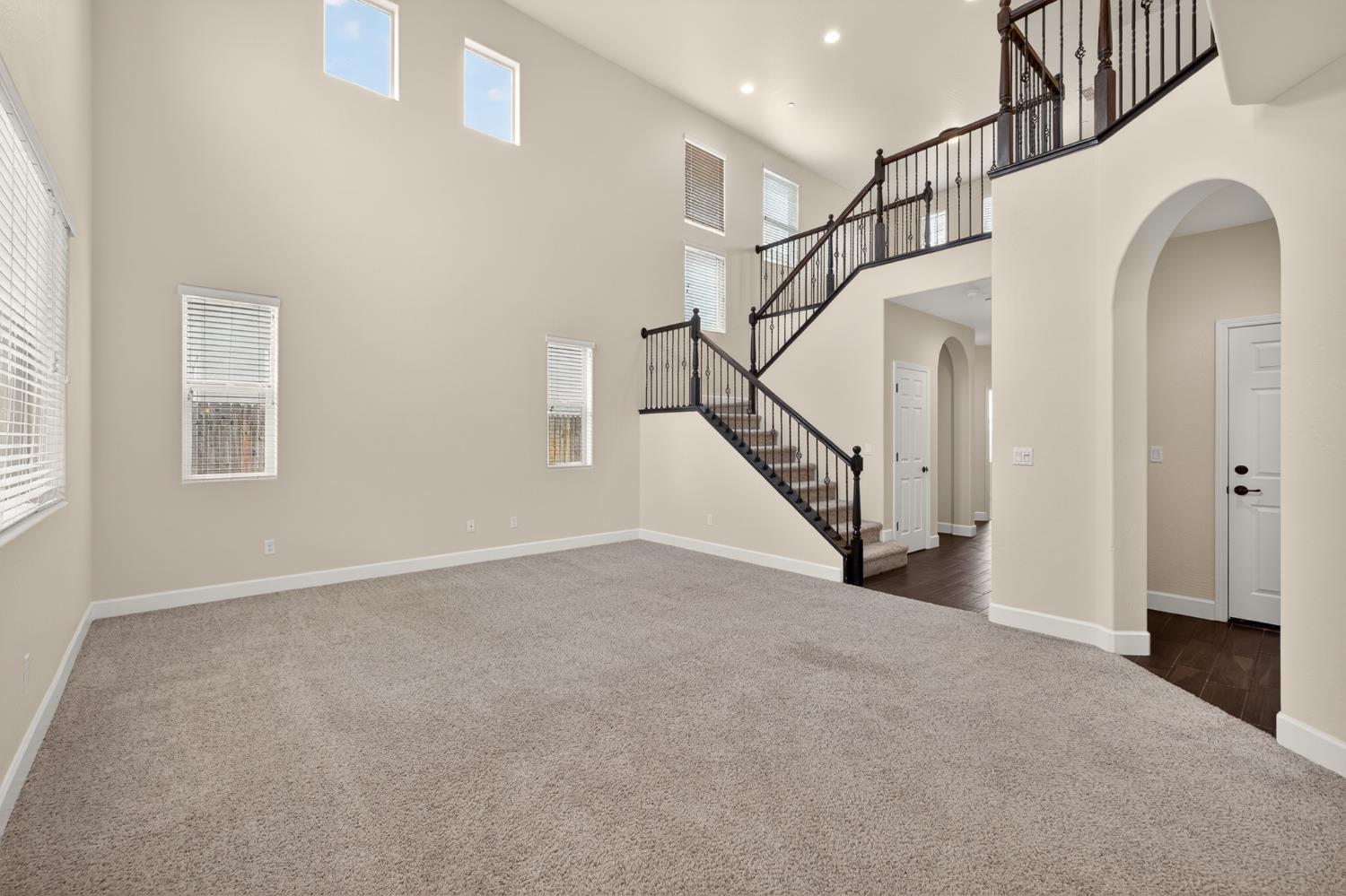 3579 Taylor Ln, Clovis, CA 93619