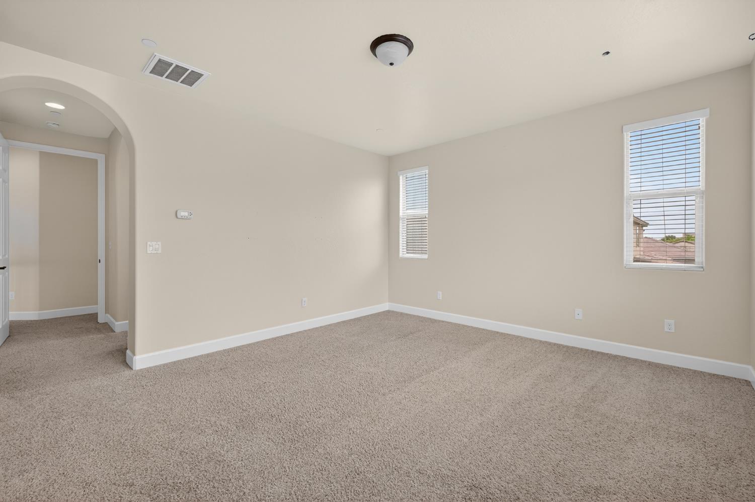 3579 Taylor Ln, Clovis, CA 93619