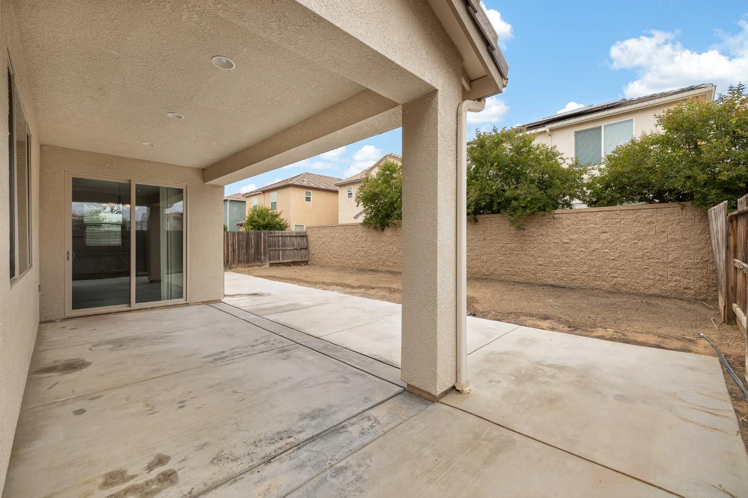 3579 Taylor Ln, Clovis, CA 93619