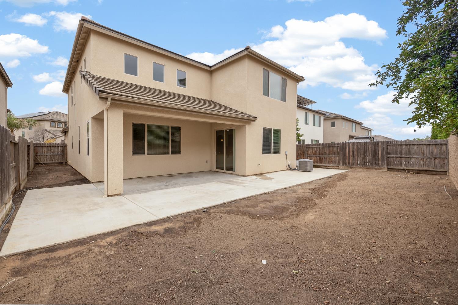 3579 Taylor Ln, Clovis, CA 93619
