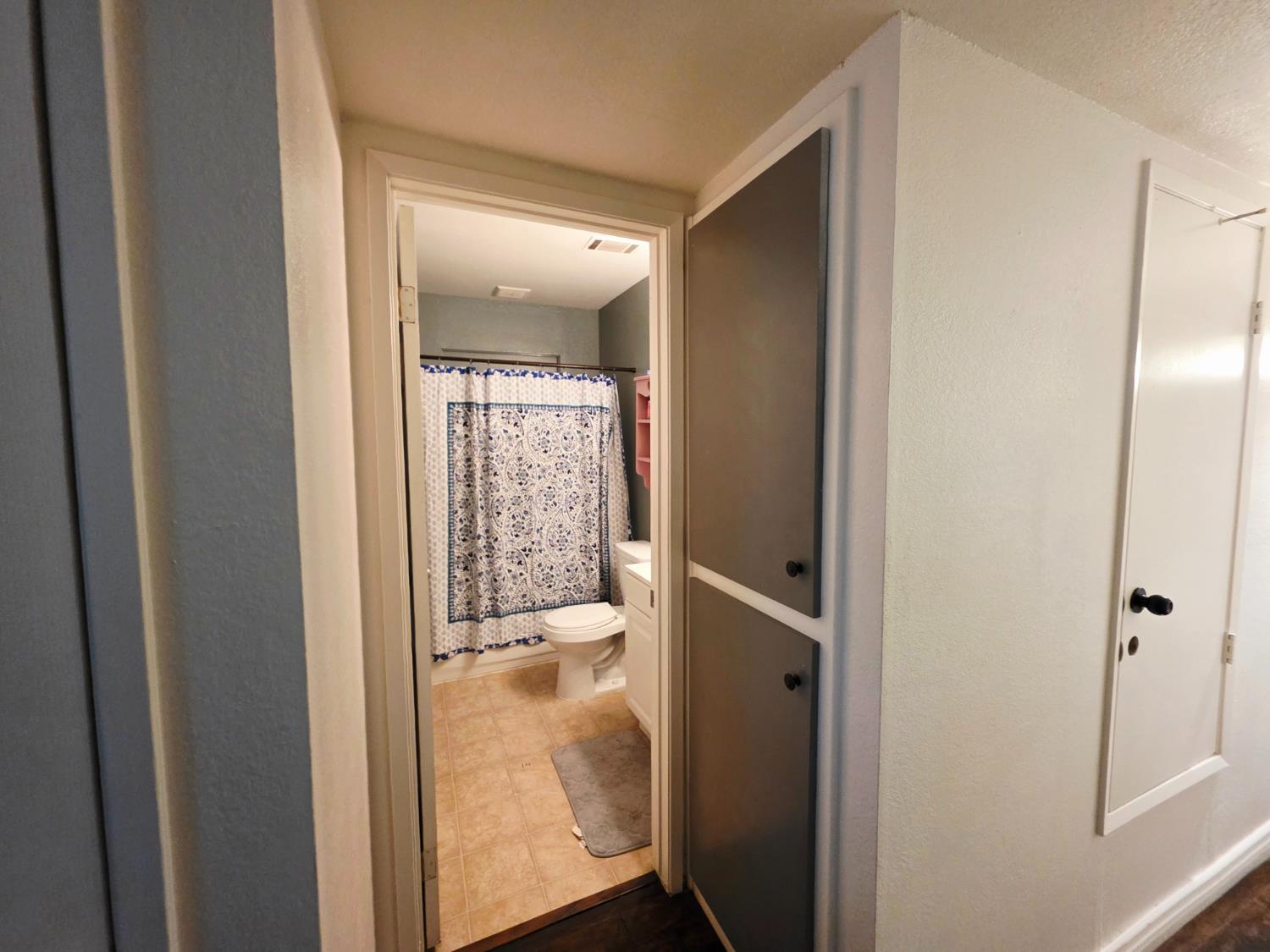 1239 Chittenden Ave, Corcoran, CA 93212