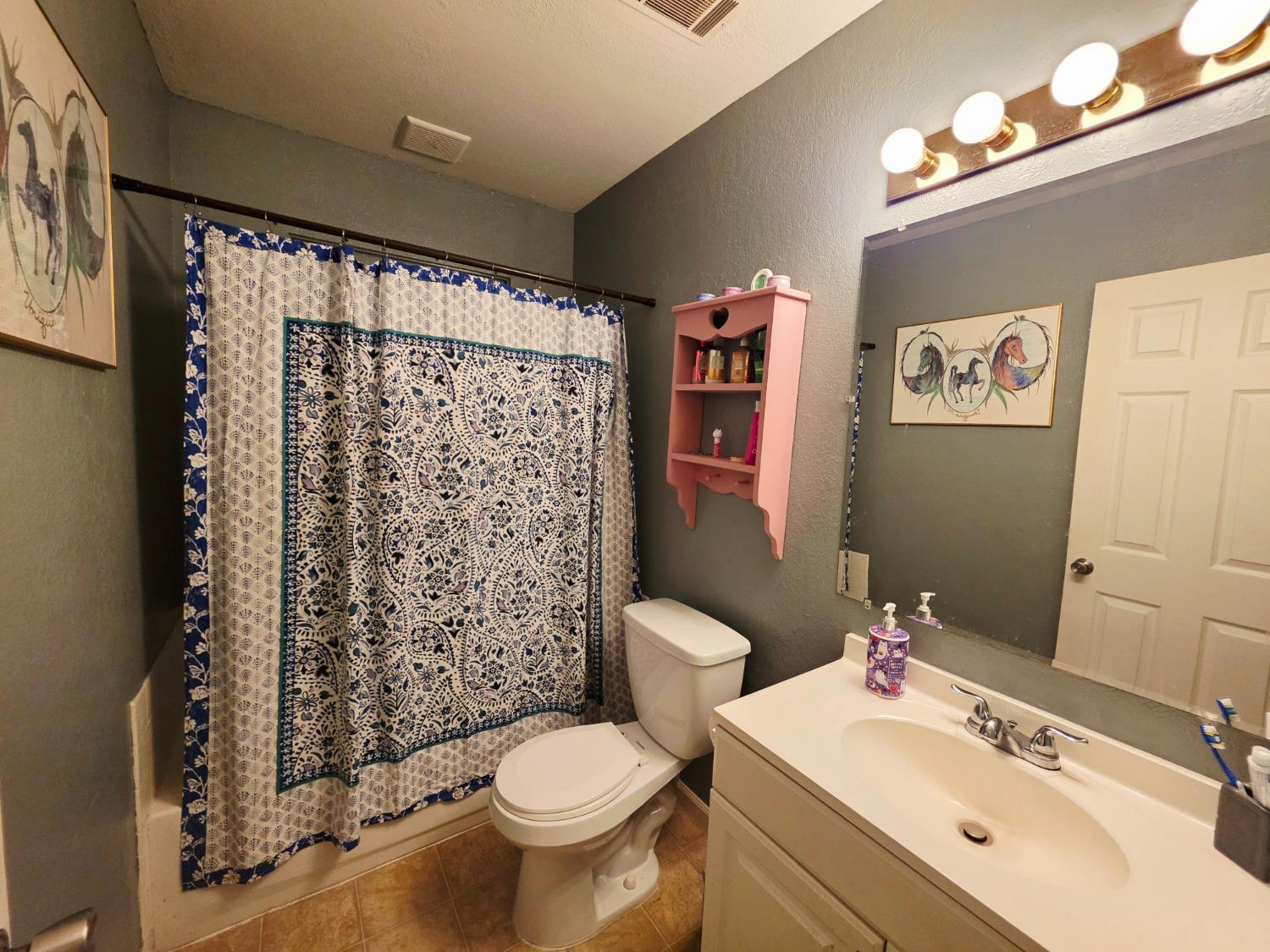 1239 Chittenden Ave, Corcoran, CA 93212