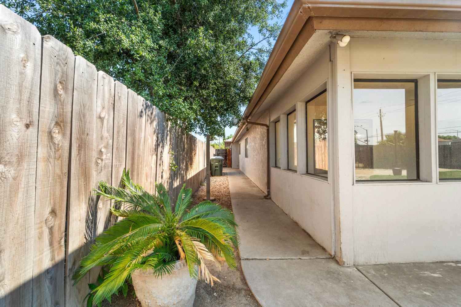 1407 Purvis Ave, Clovis, CA 93611