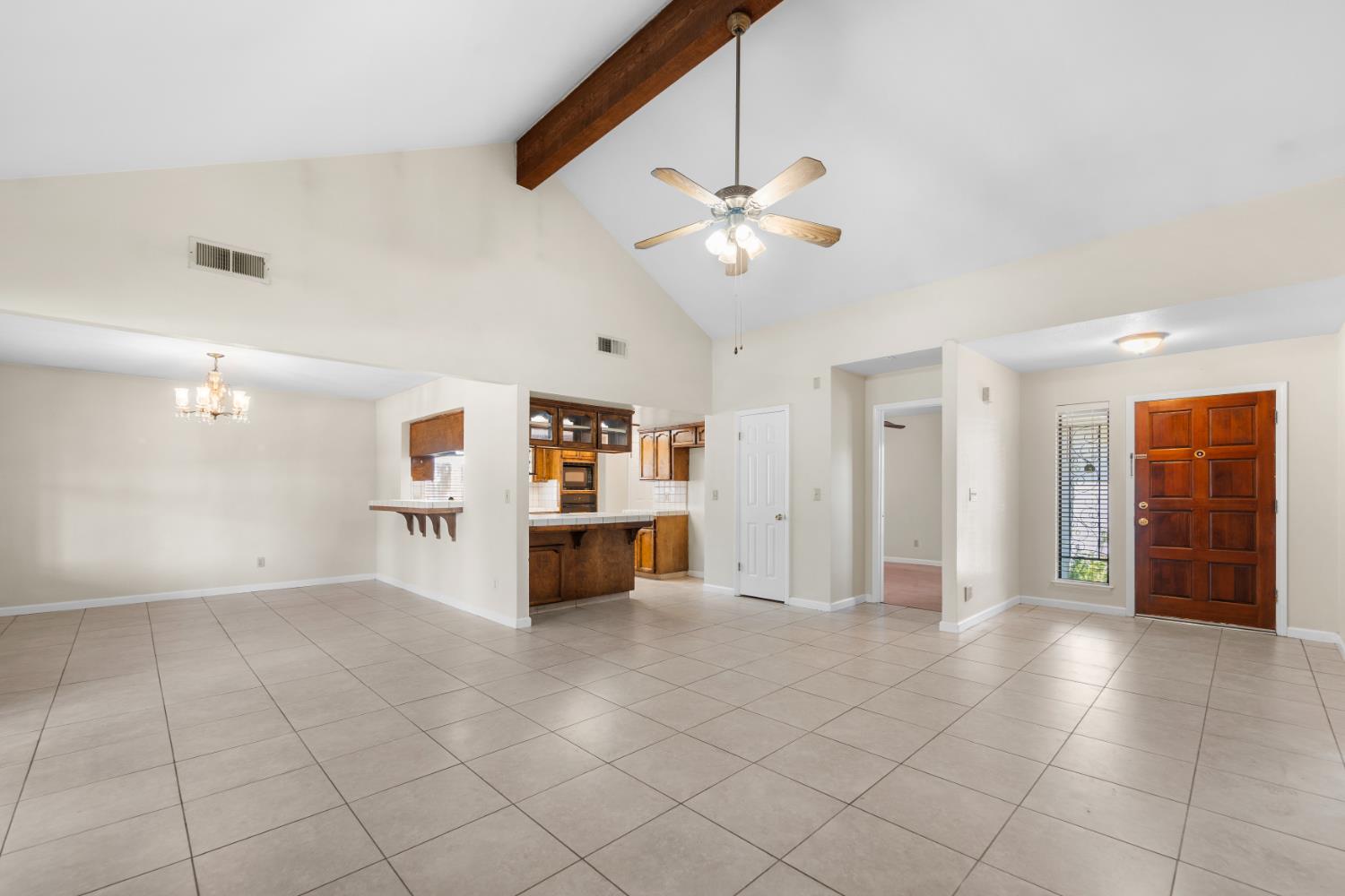 1407 Purvis Ave, Clovis, CA 93611