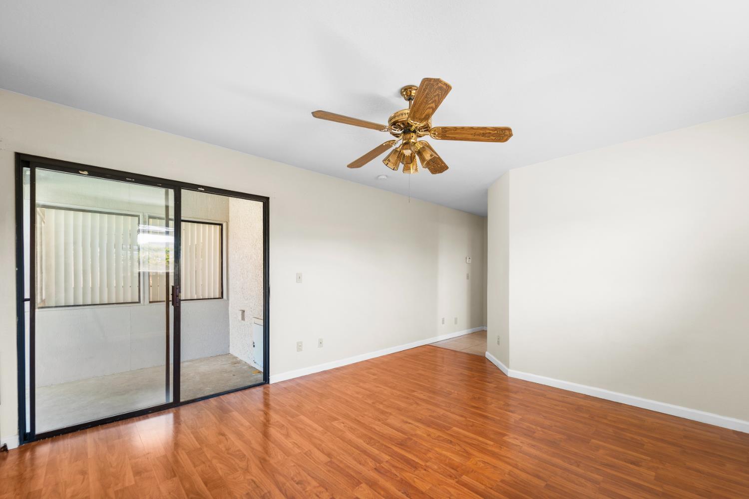 1407 Purvis Ave, Clovis, CA 93611