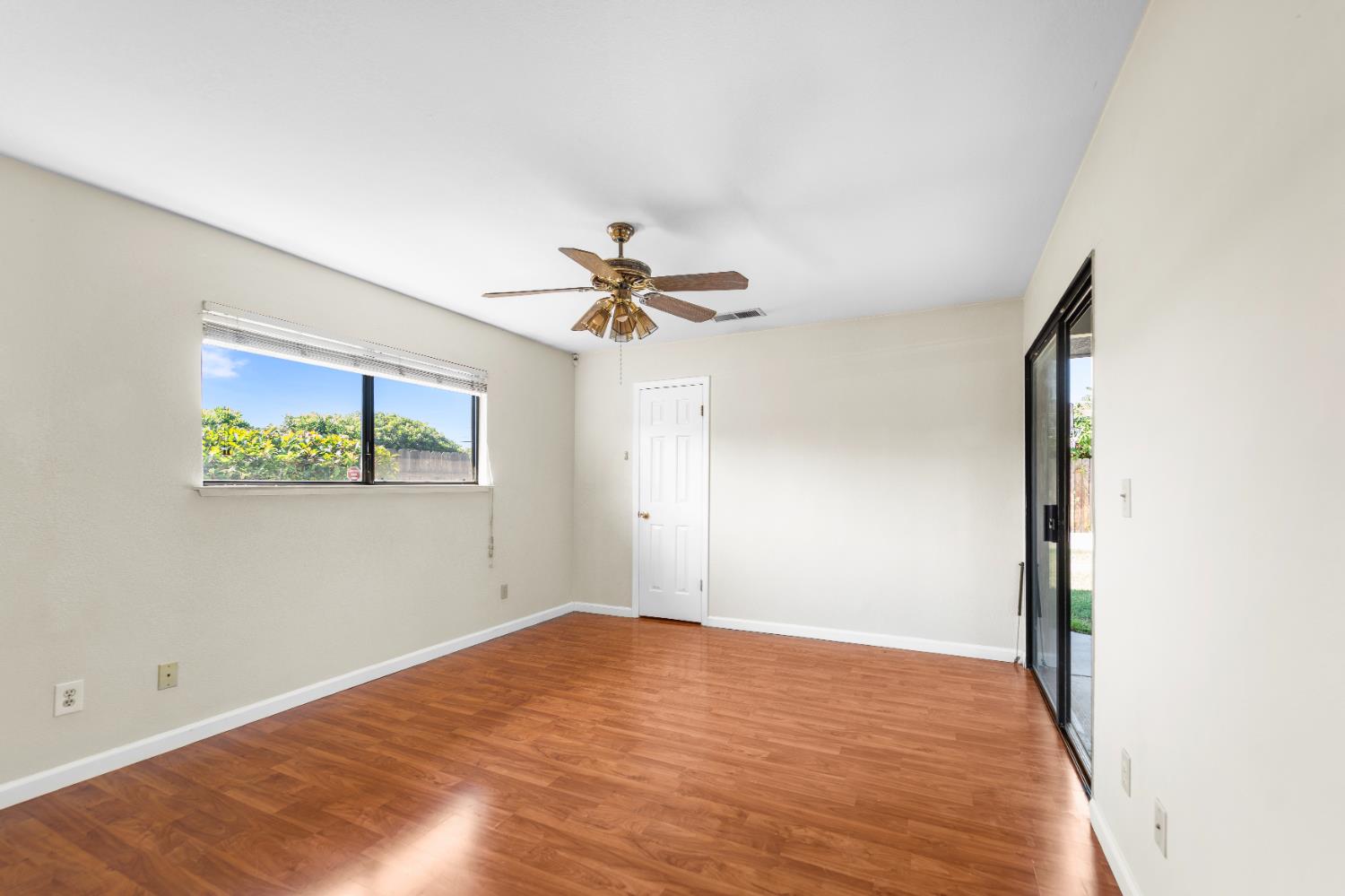 1407 Purvis Ave, Clovis, CA 93611