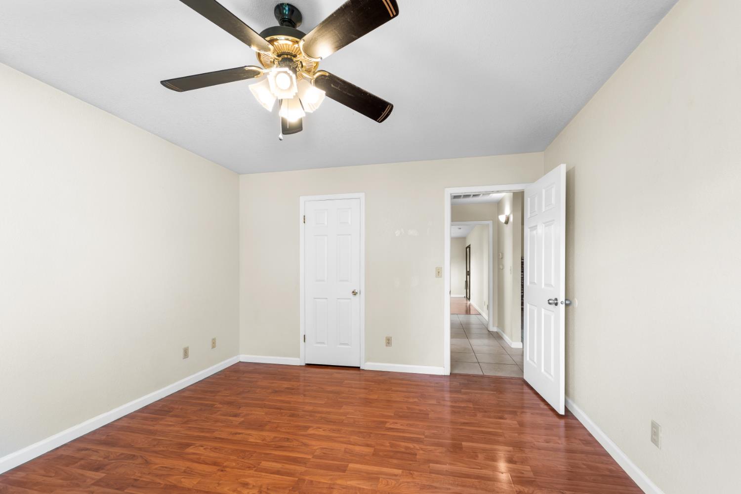 1407 Purvis Ave, Clovis, CA 93611