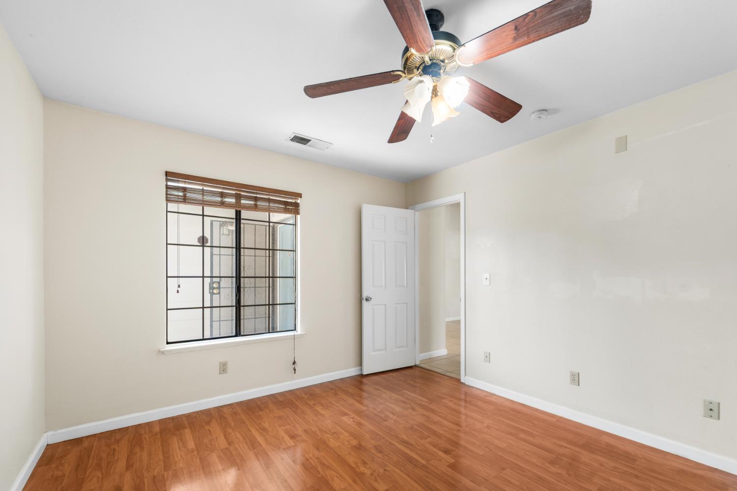 1407 Purvis Ave, Clovis, CA 93611