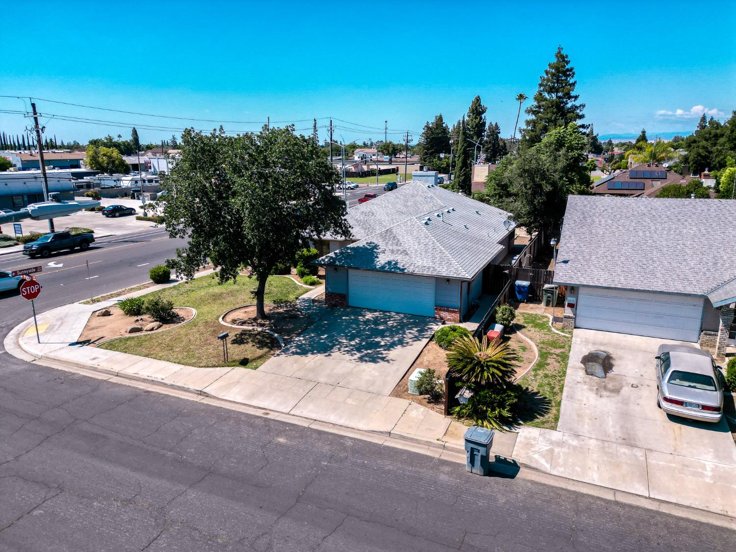 1407 Purvis Ave, Clovis, CA 93611
