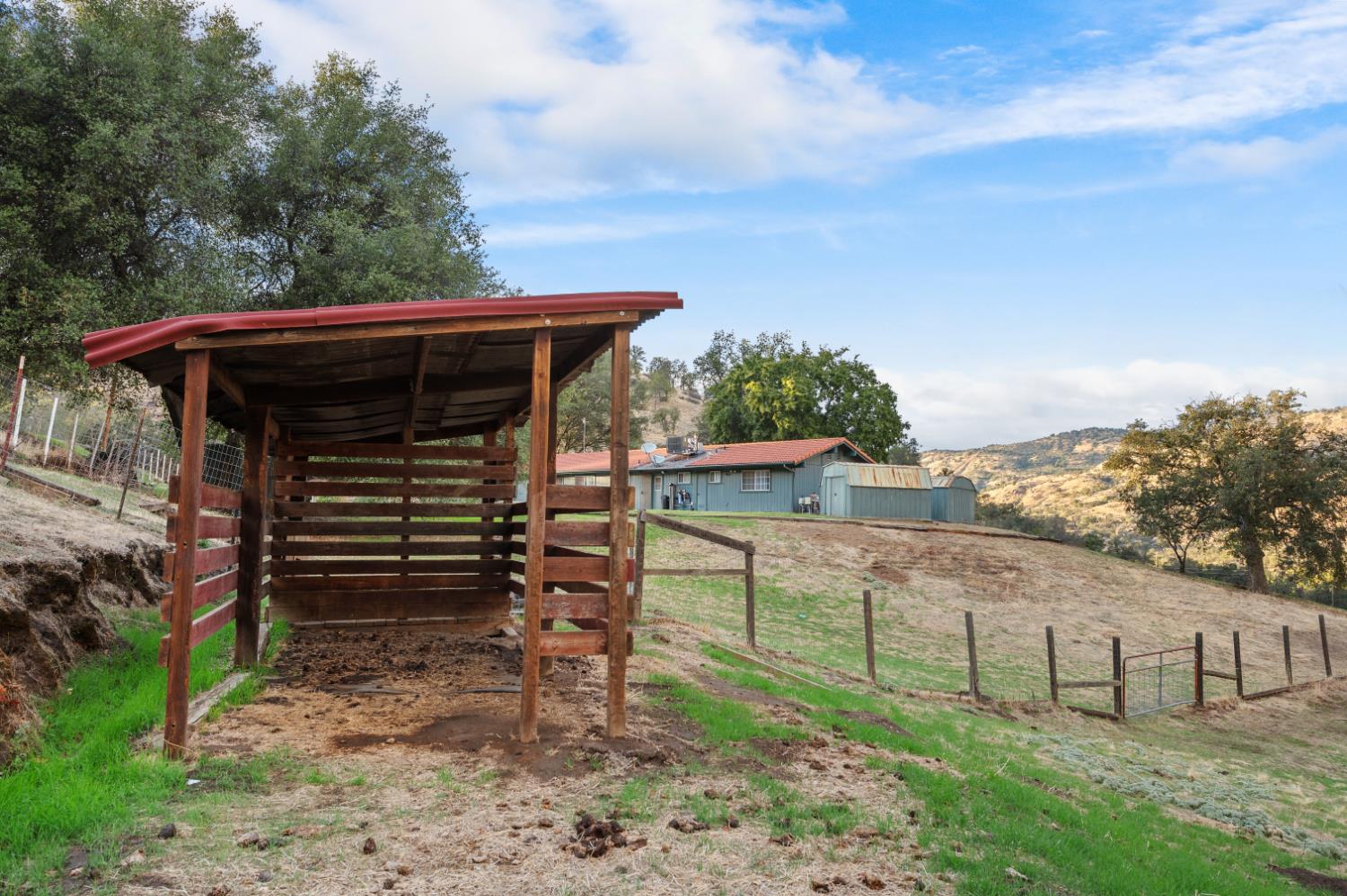 38570 Rustic Ln, Yokuts Valley, CA 93657
