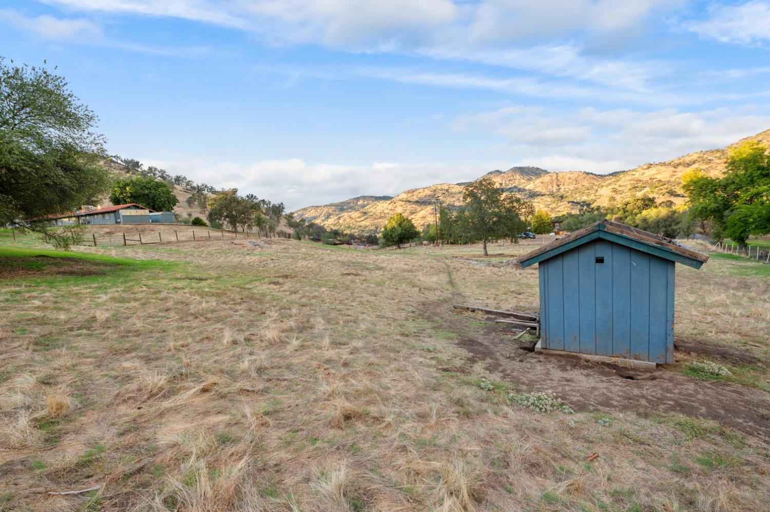 38570 Rustic Ln, Yokuts Valley, CA 93657