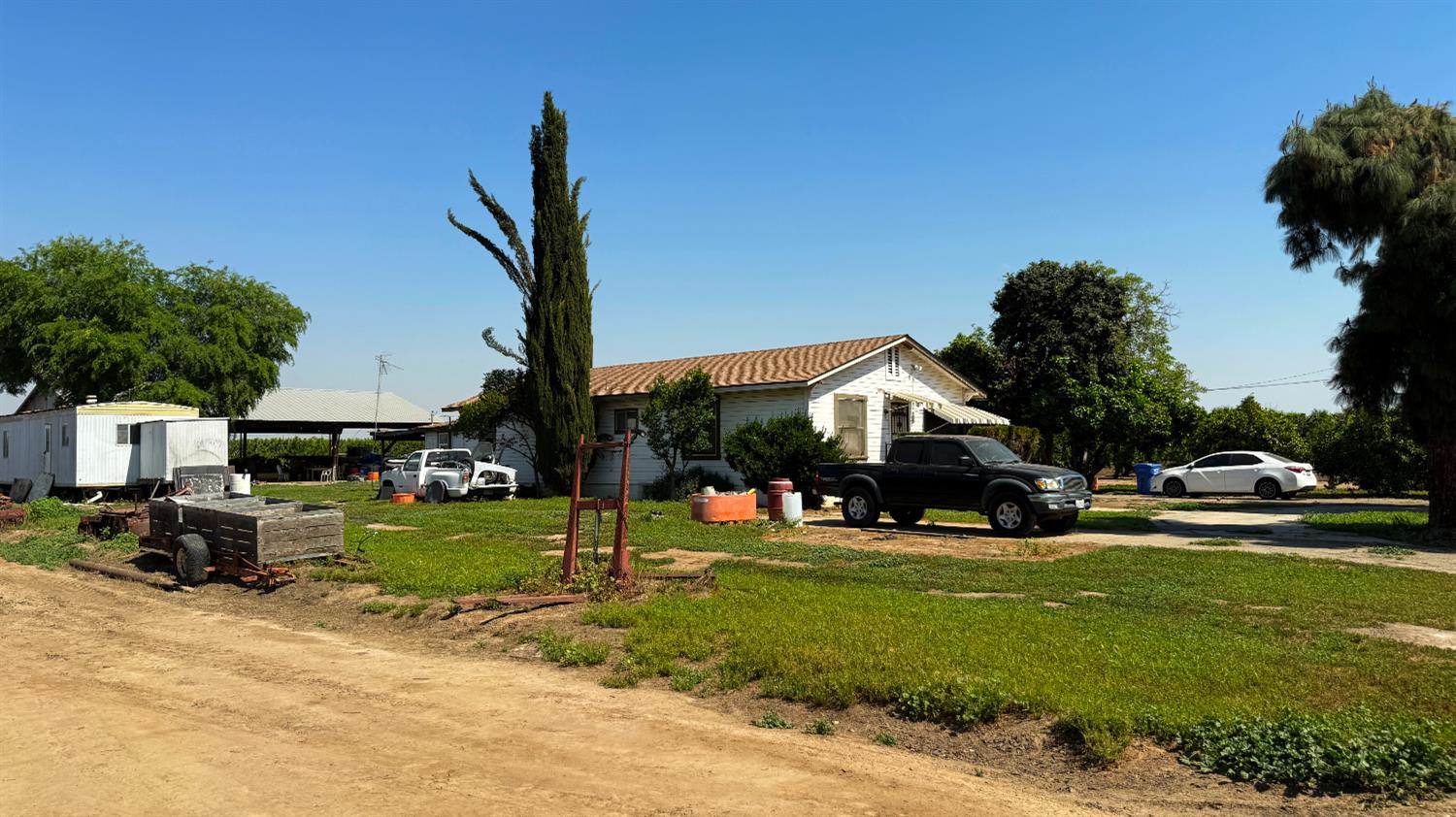 20532 E Parlier Ave, Reedley, CA 93654