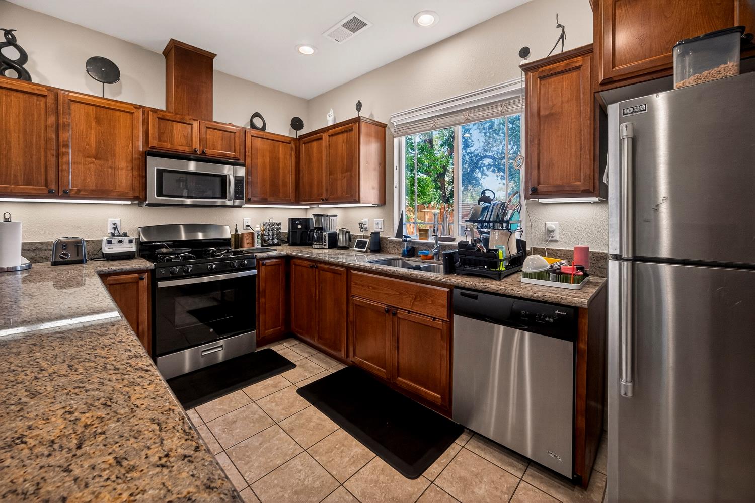 4 Harrier Ln, Chico, CA 95926