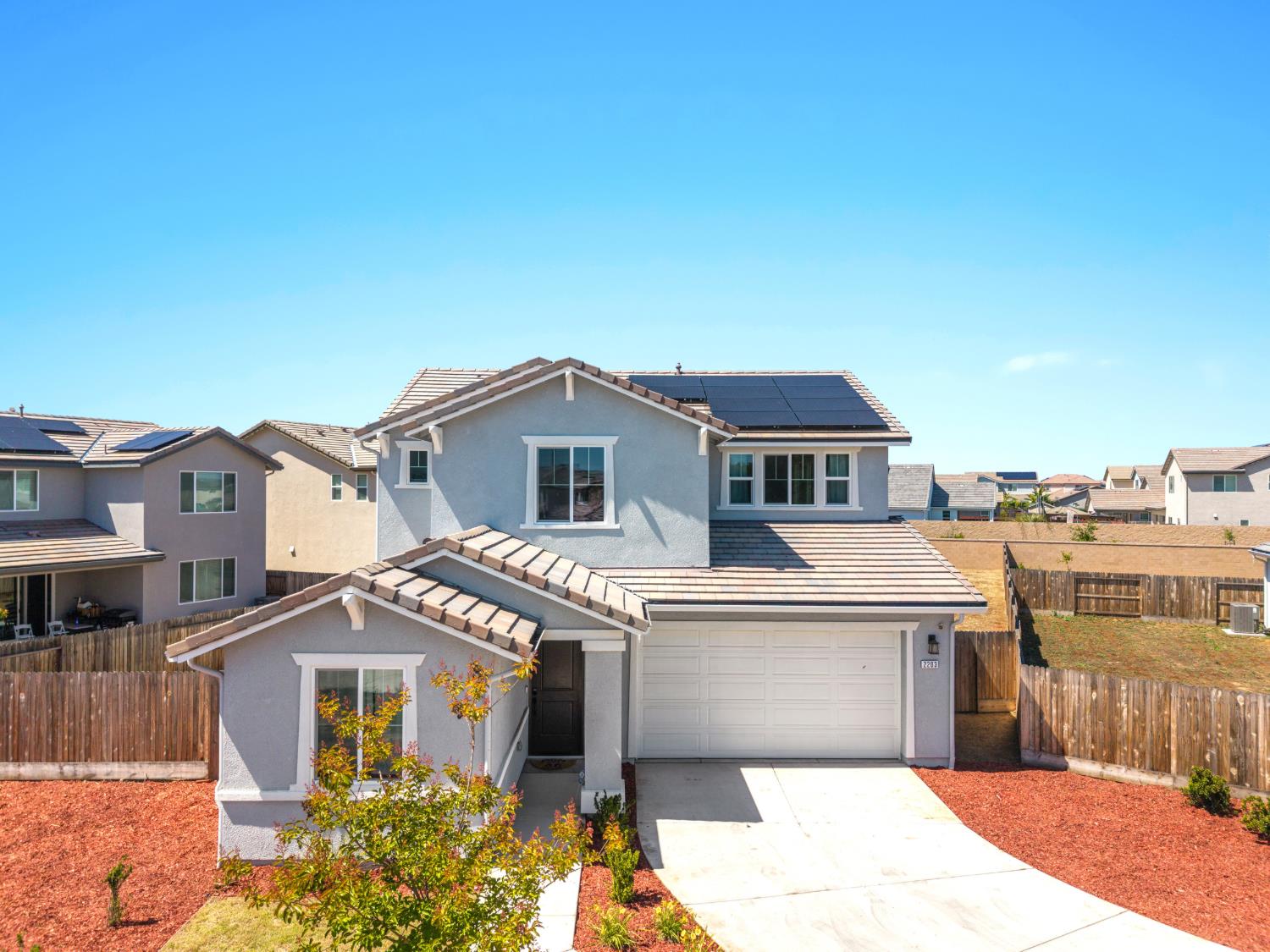 2203 N Laverne Ave, Fresno, CA 93727