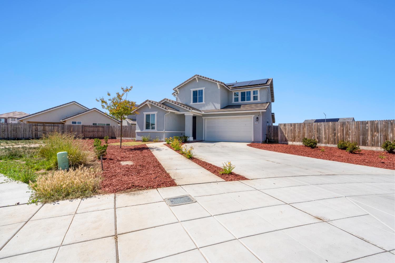 2203 N Laverne Ave, Fresno, CA 93727