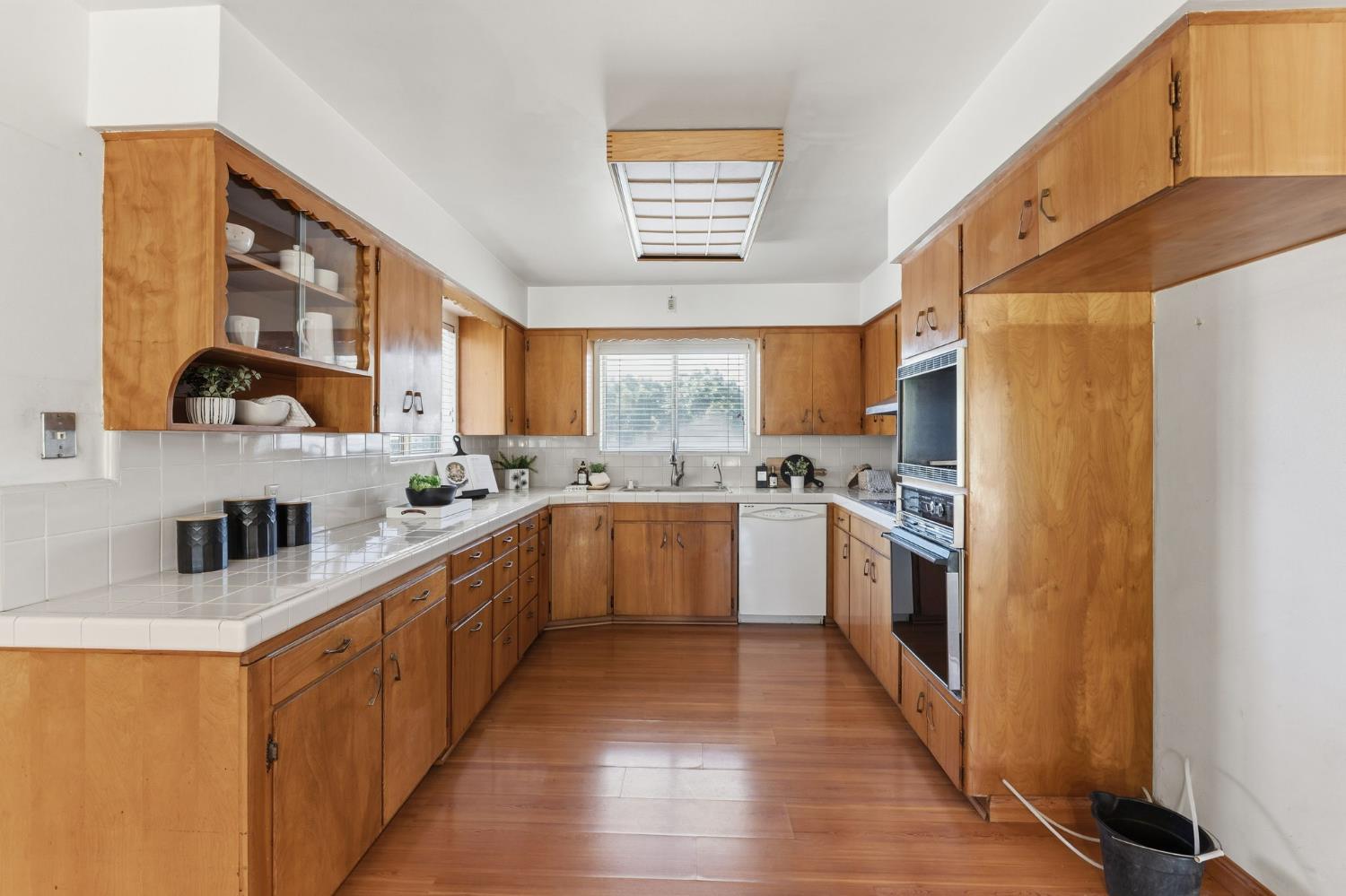 5396 W Clinton, Fresno, CA 93722