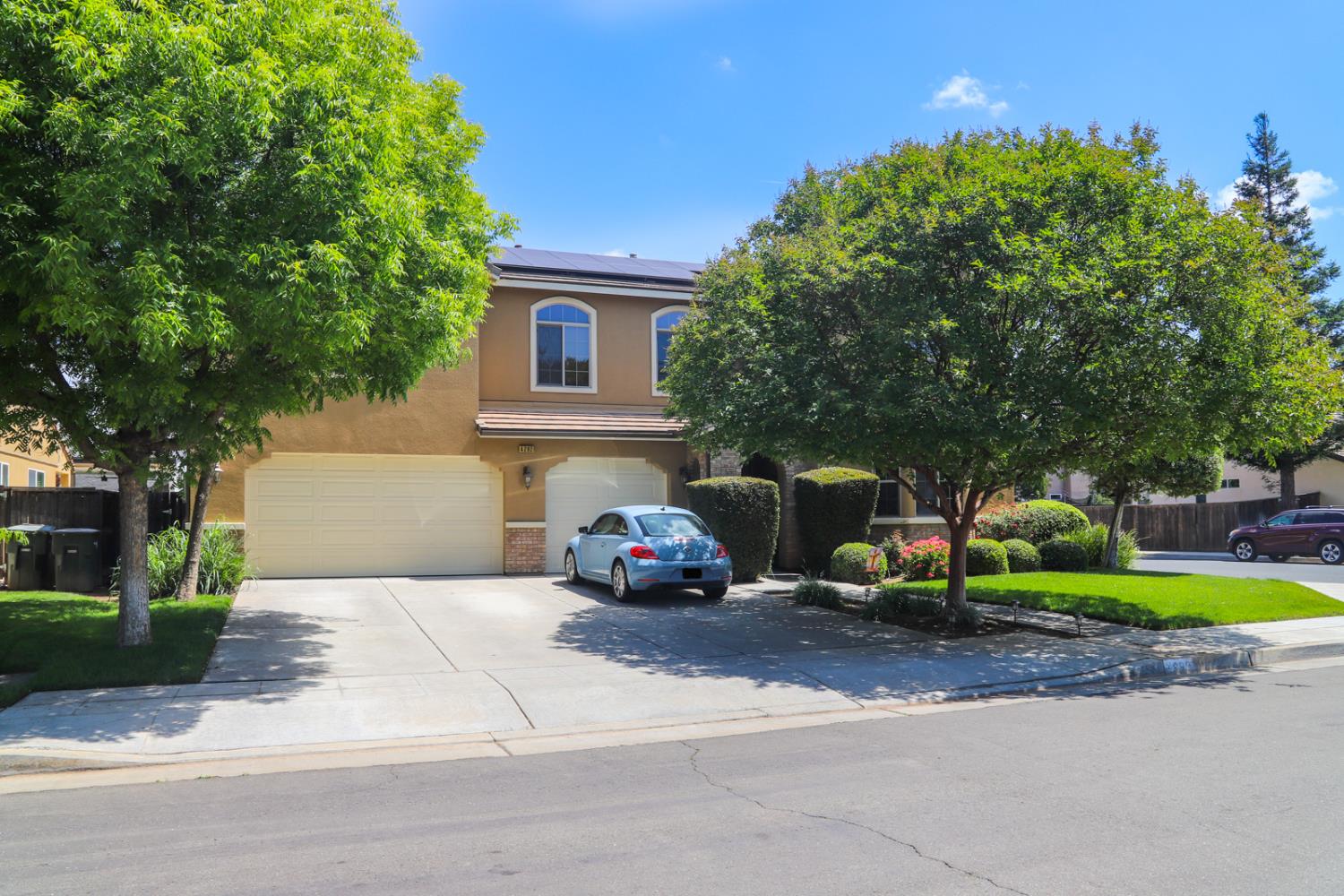 4292 N Gregory Ave, Fresno, CA 93722