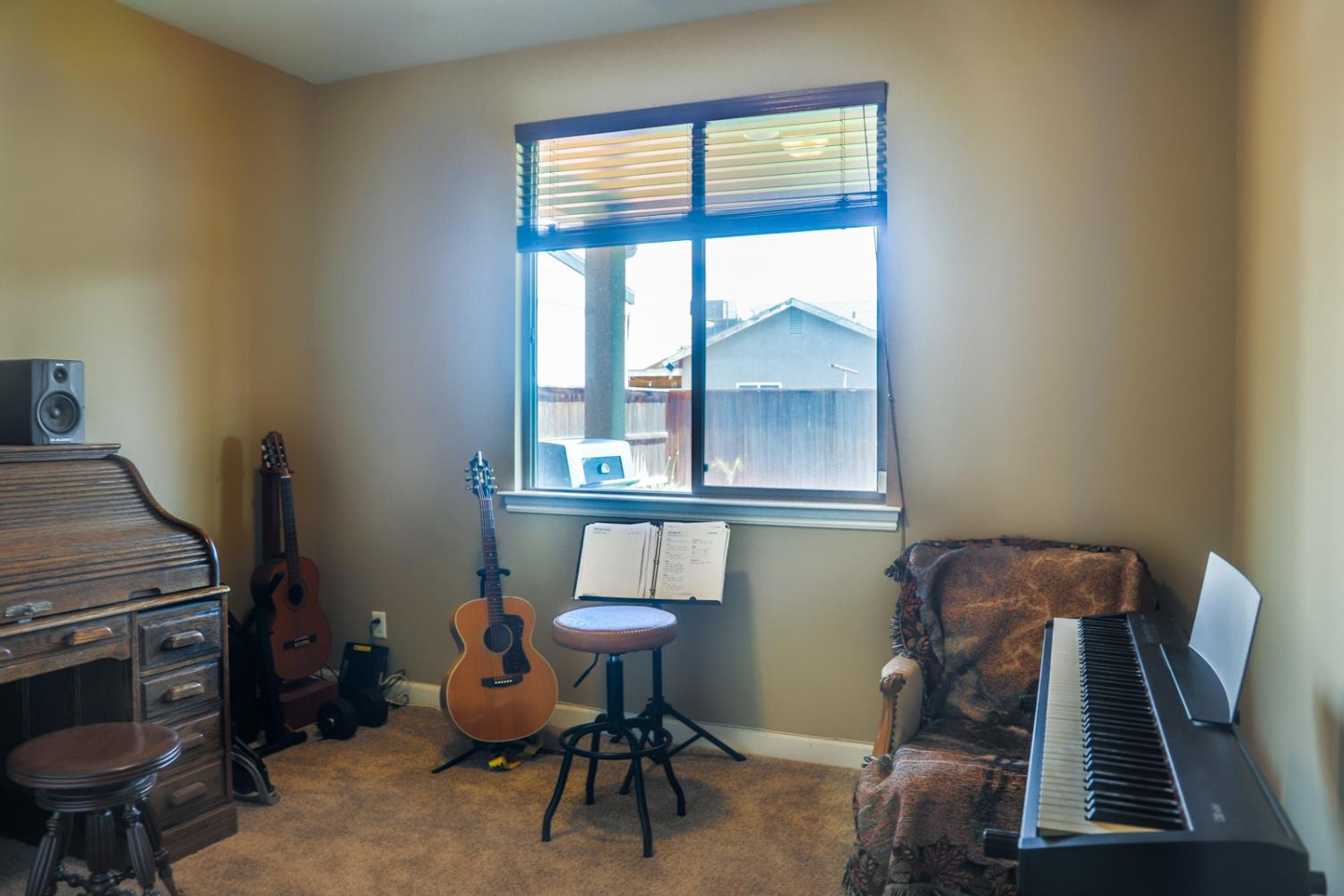 4292 N Gregory Ave, Fresno, CA 93722