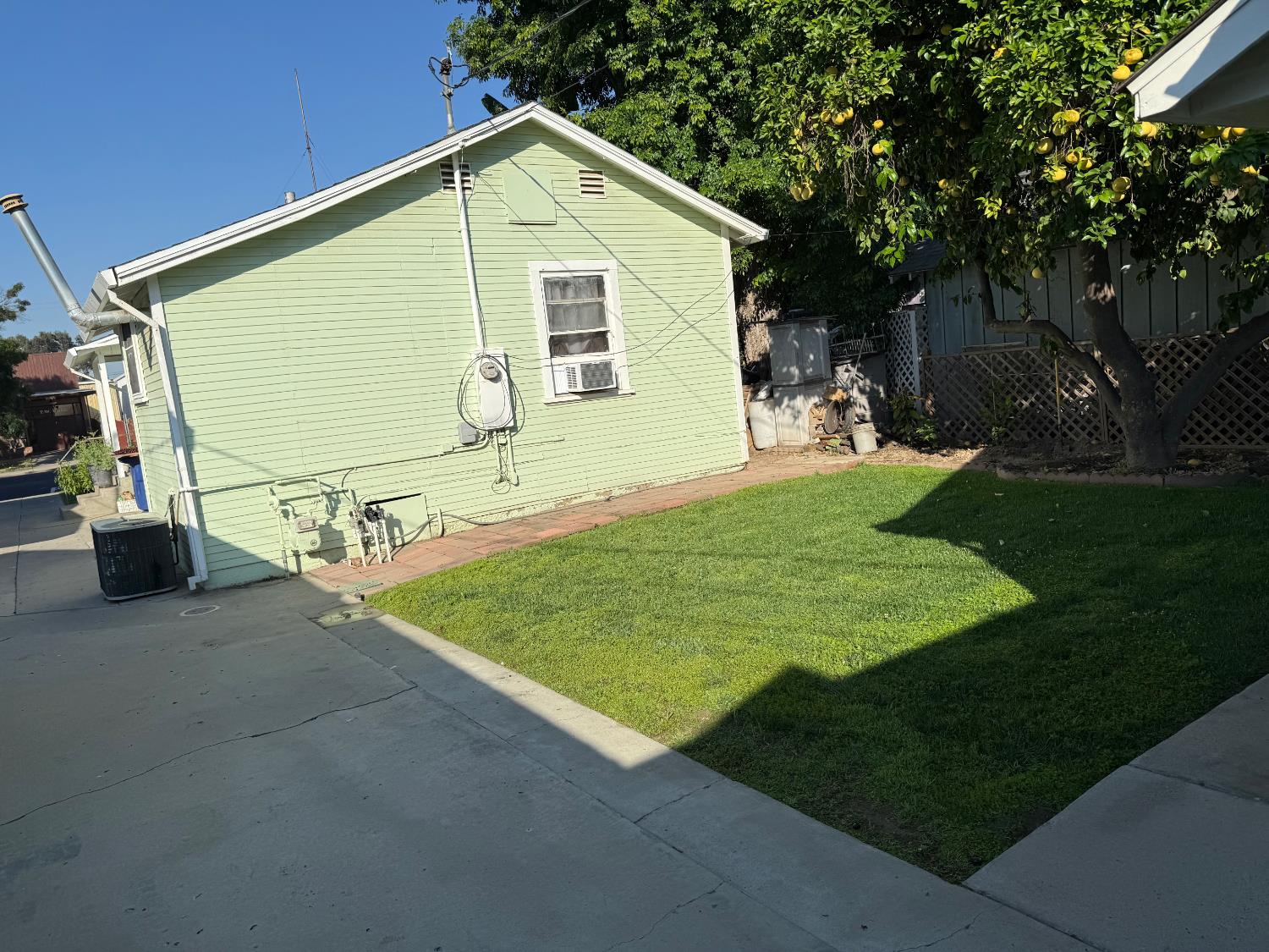 1300 Marion St, Kingsburg, CA 631