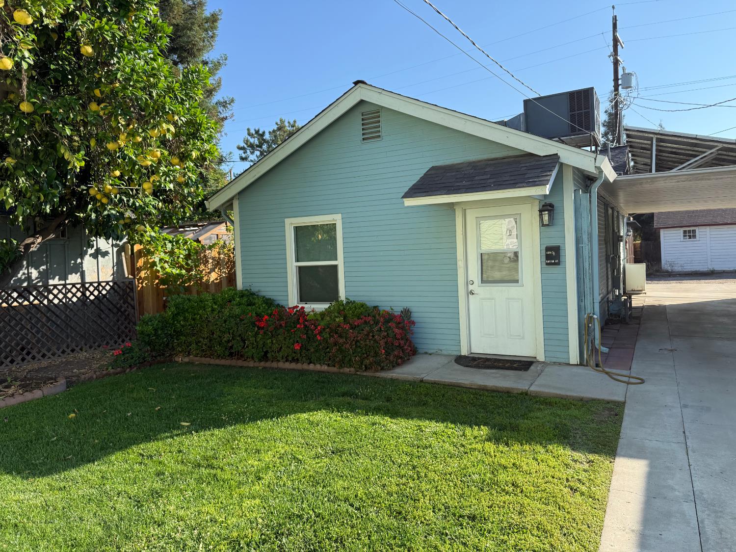 1300 Marion St, Kingsburg, CA 631