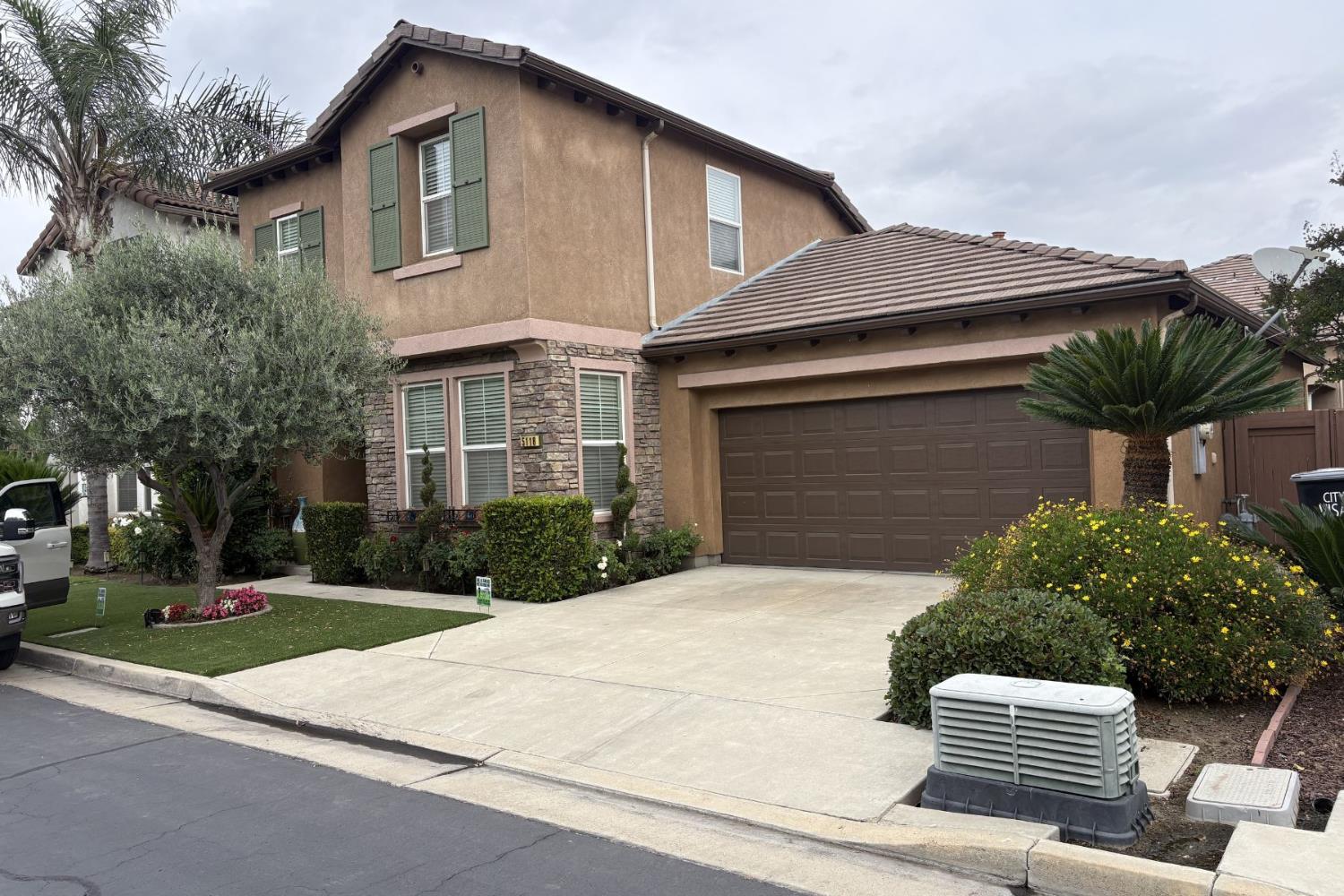 5118 W Arezzo Ave, Visalia, CA 93291