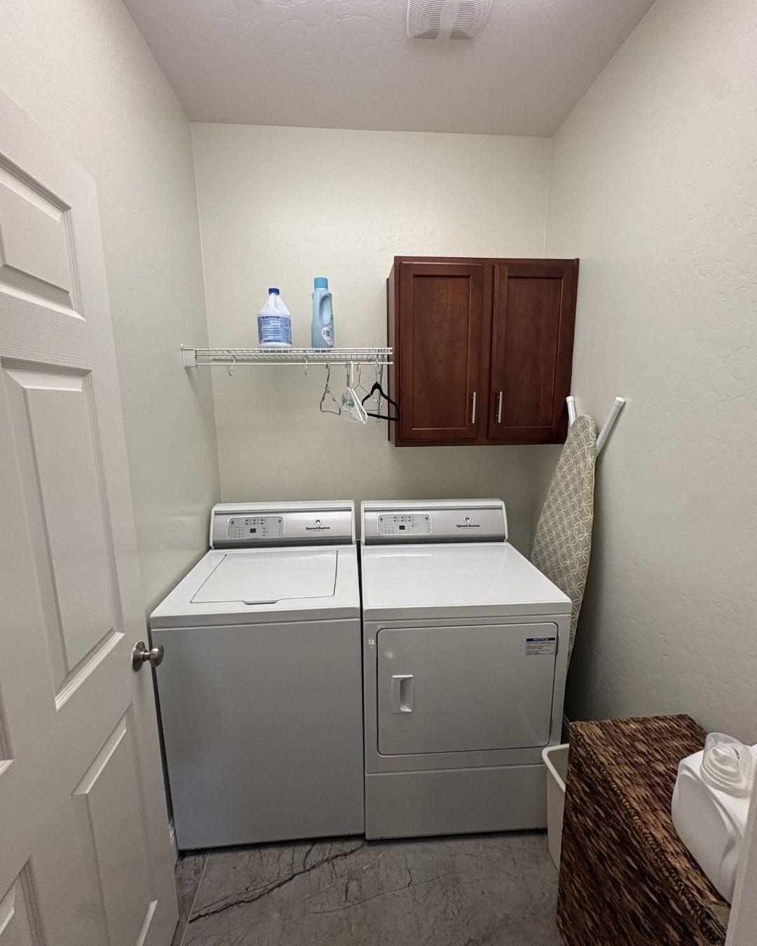 5118 W Arezzo Ave, Visalia, CA 93291