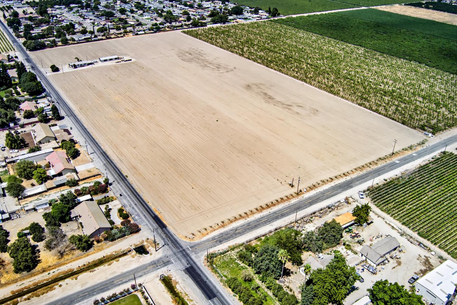 784 E Lincoln Ave, Fresno, CA 93725