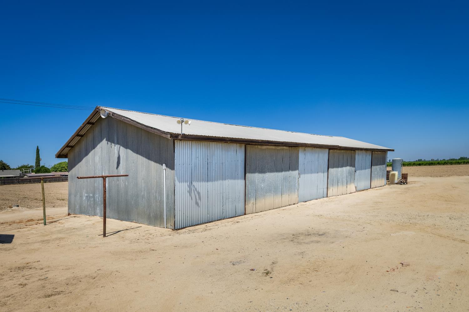 784 E Lincoln Ave, Fresno, CA 93725