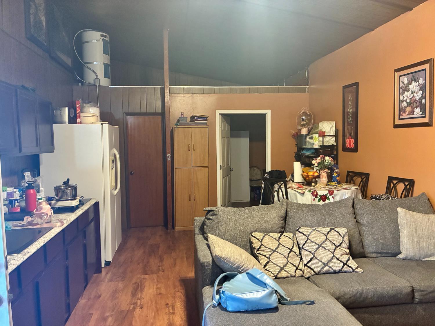 1231 C St, Reedley, CA 93654