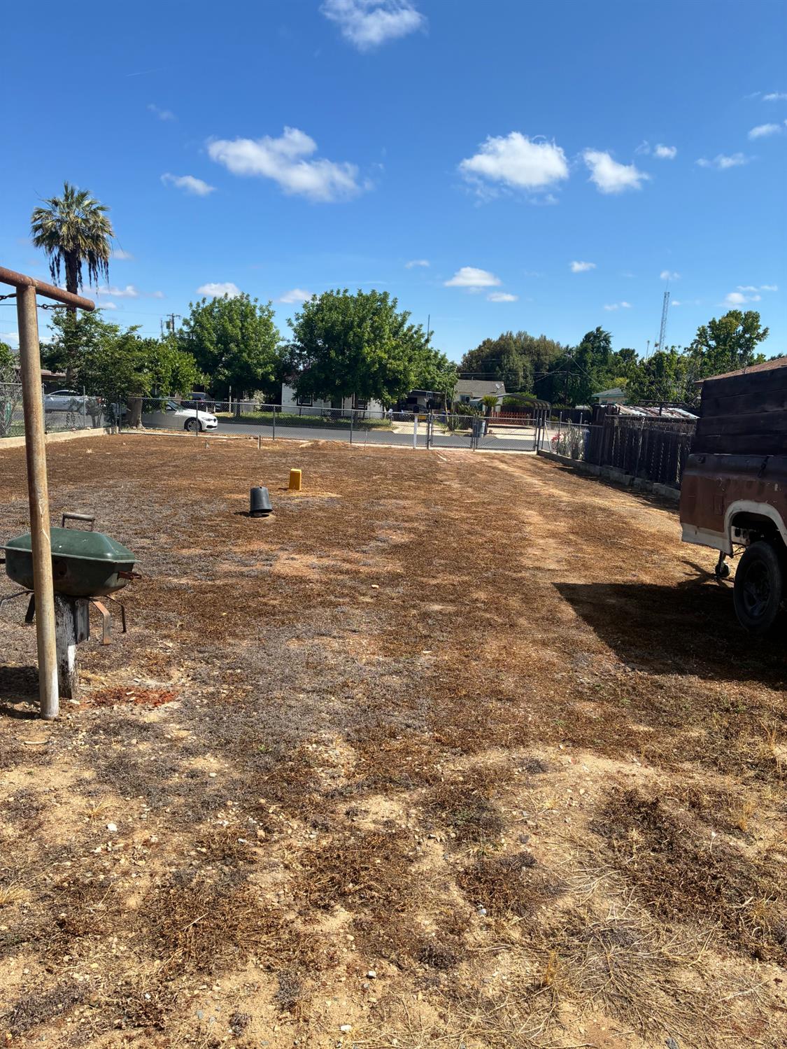 1231 C St, Reedley, CA 93654