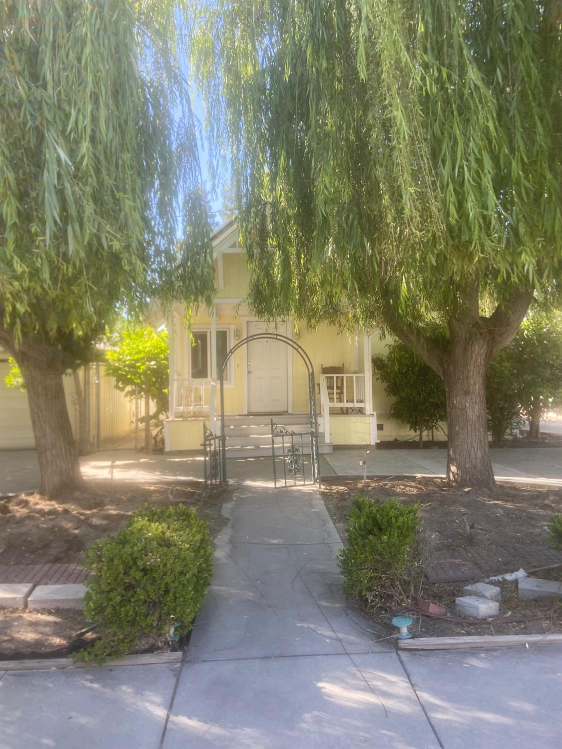 1300 Marion St, Kingsburg, CA 631