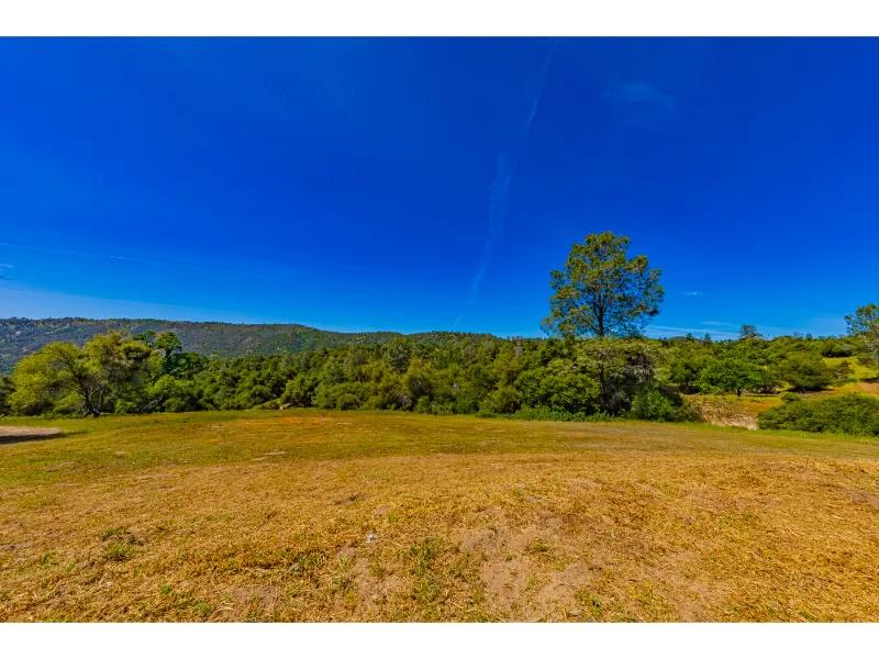43980 Highway 49, Ahwahnee, CA 93601