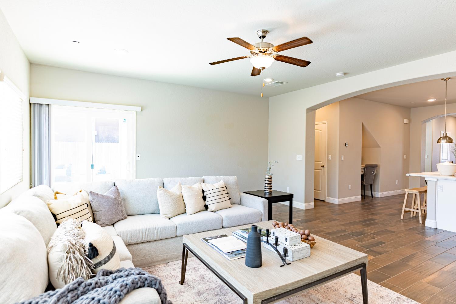 4158 Duncan Ave, Clovis, CA 93619