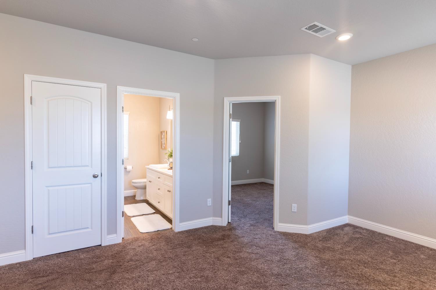 4158 Duncan Ave, Clovis, CA 93619