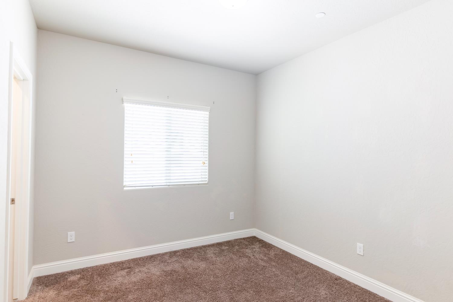 4158 Duncan Ave, Clovis, CA 93619