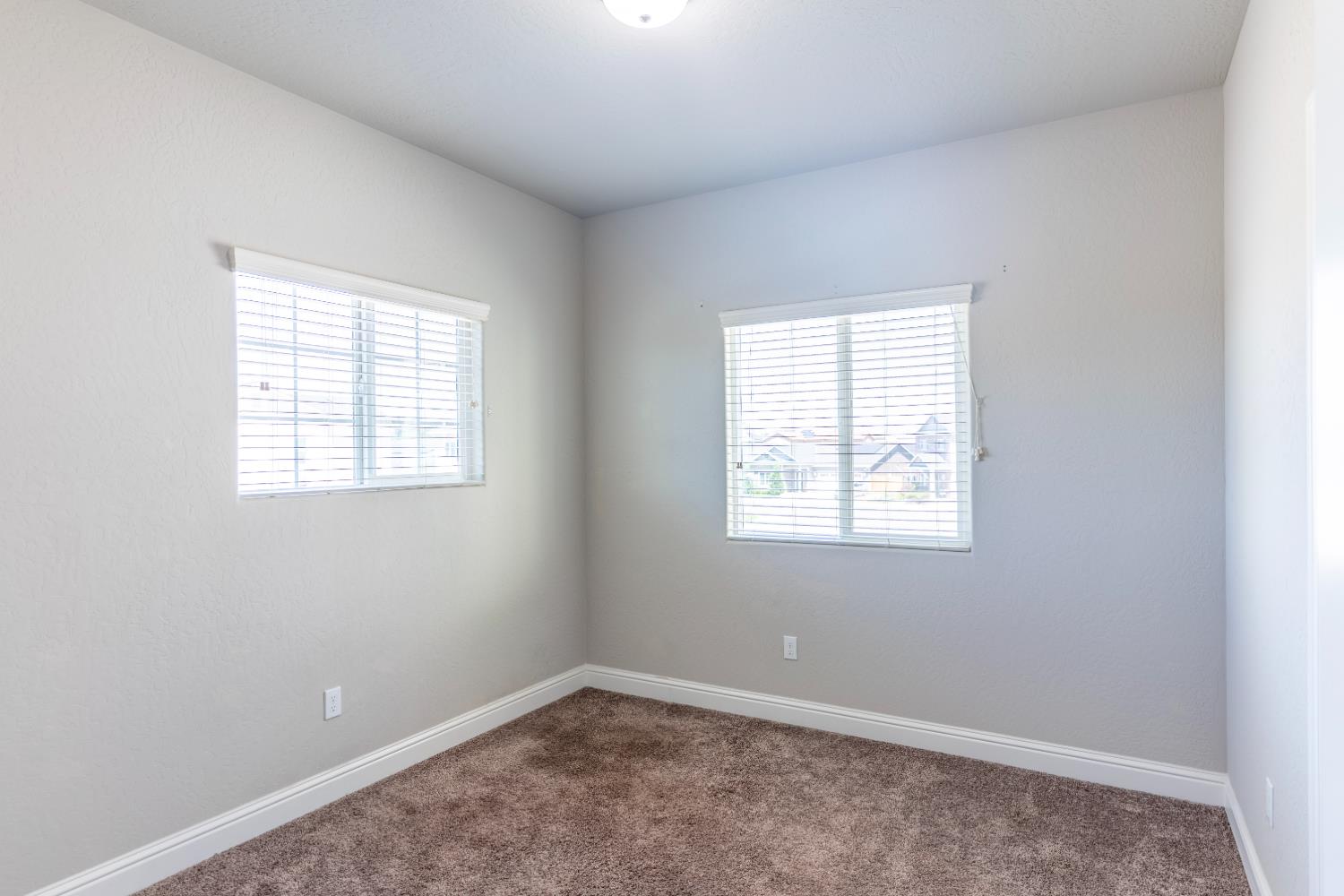 4158 Duncan Ave, Clovis, CA 93619