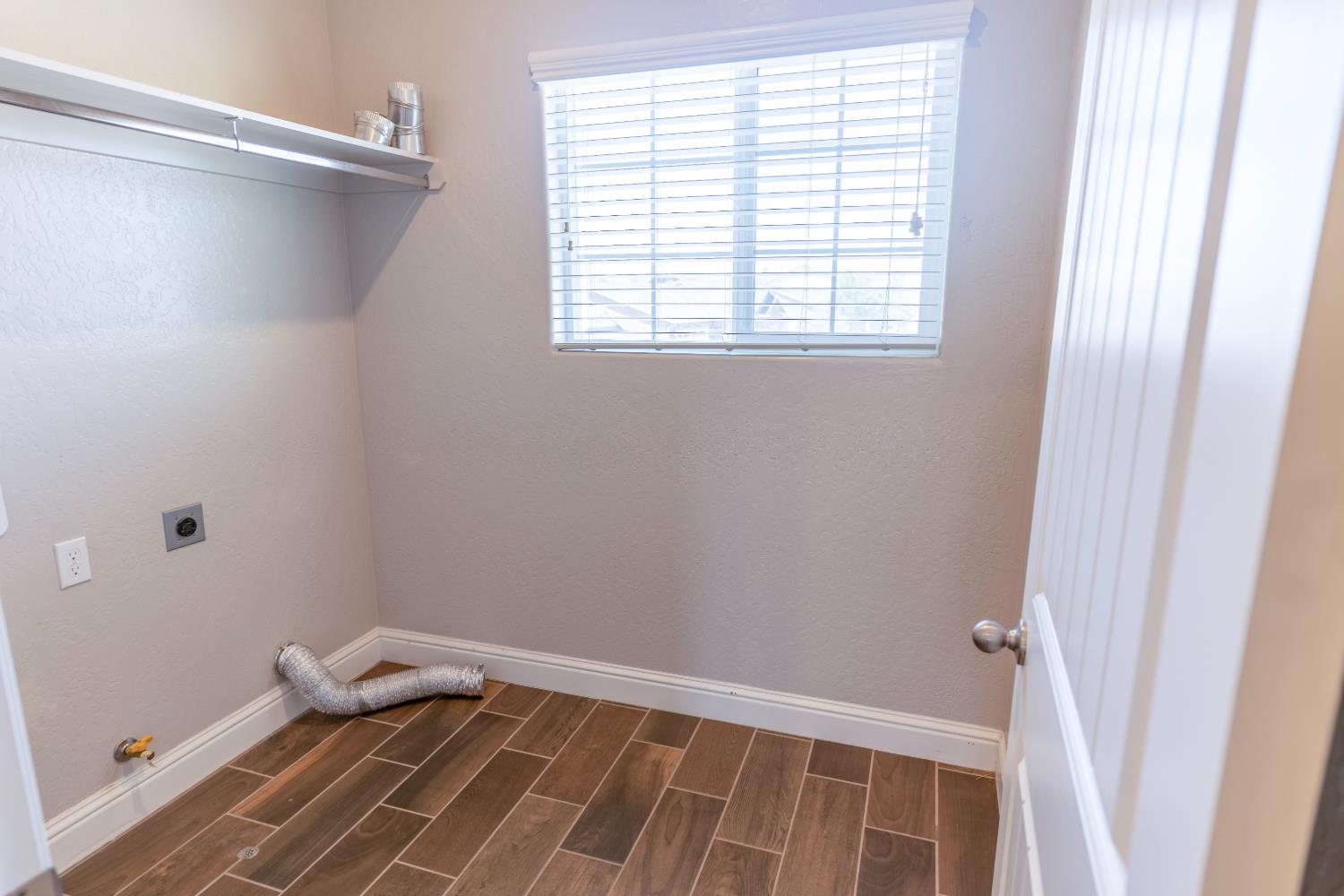 4158 Duncan Ave, Clovis, CA 93619