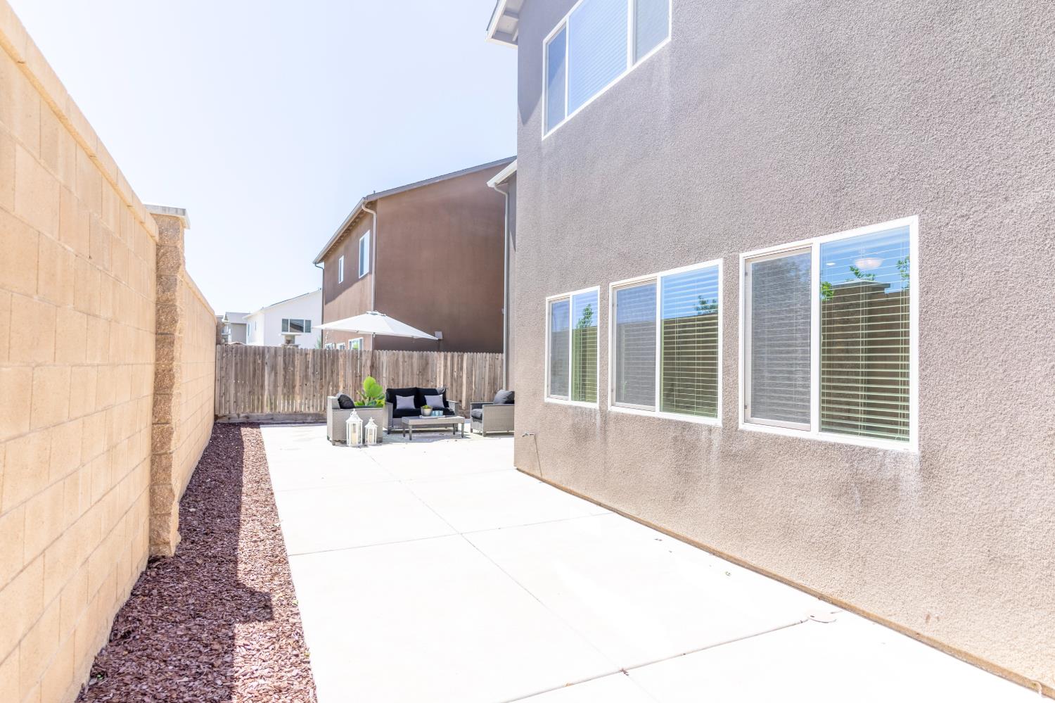 4158 Duncan Ave, Clovis, CA 93619